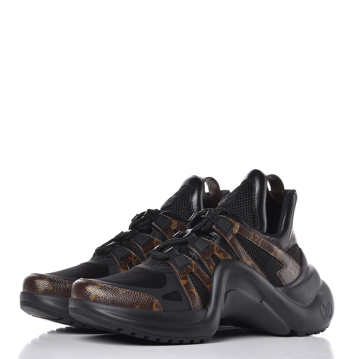 LOUIS VUITTON Patent Monogram LV Archlight Sneakers 39 Black 291914
