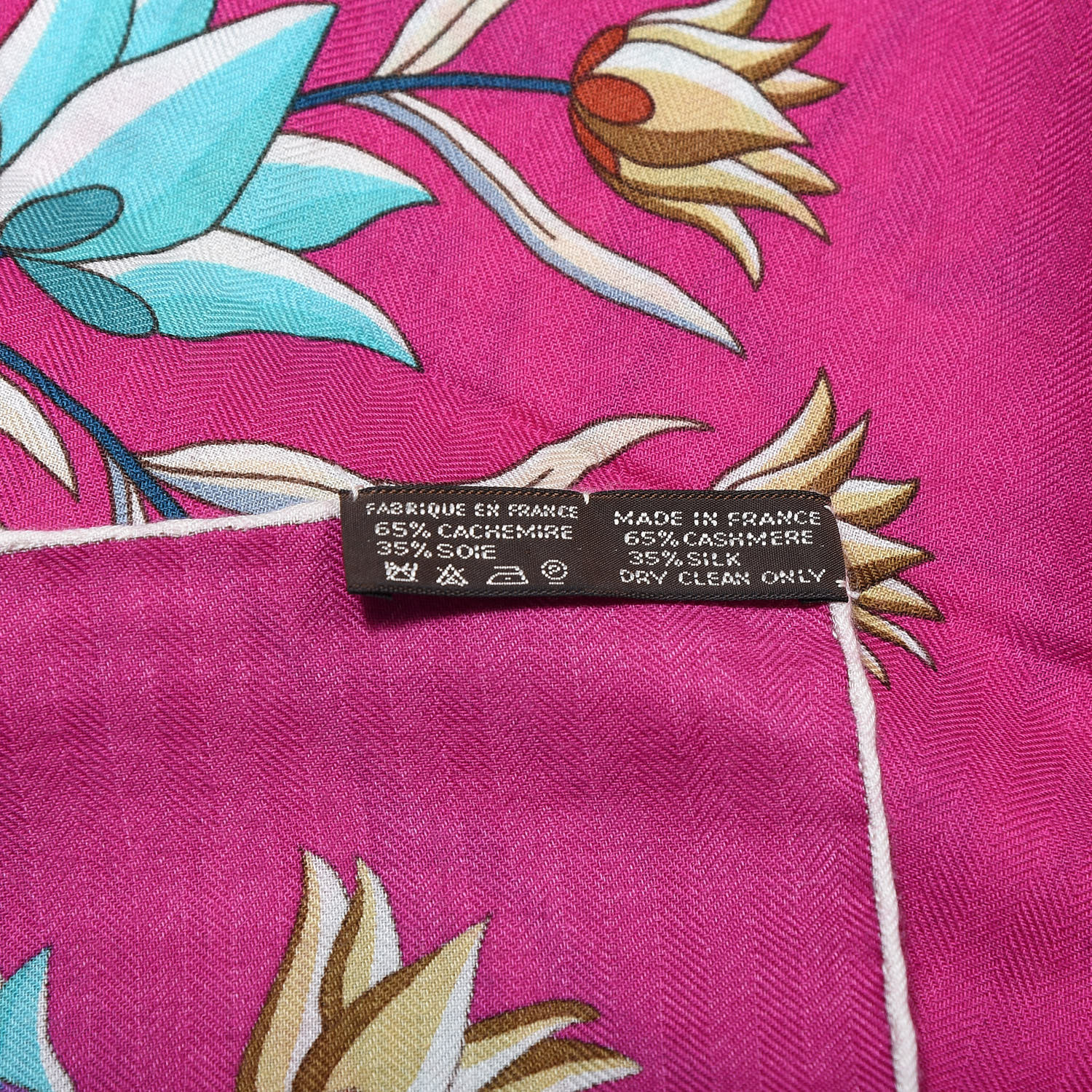 HERMES Cashmere Silk Fleurs et Papillons de Tissus Shawl 140 Fuchsia 606322