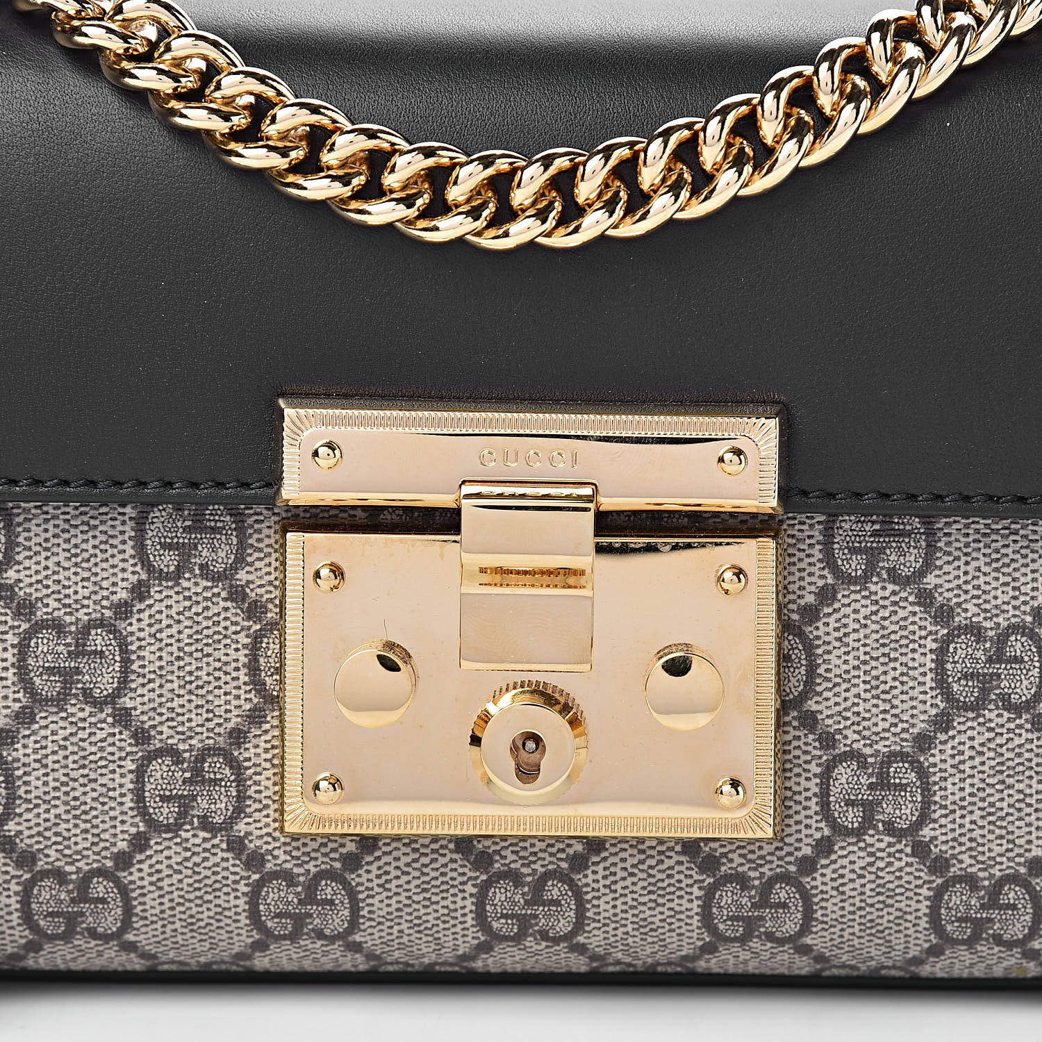 gucci small padlock gg supreme shoulder bag