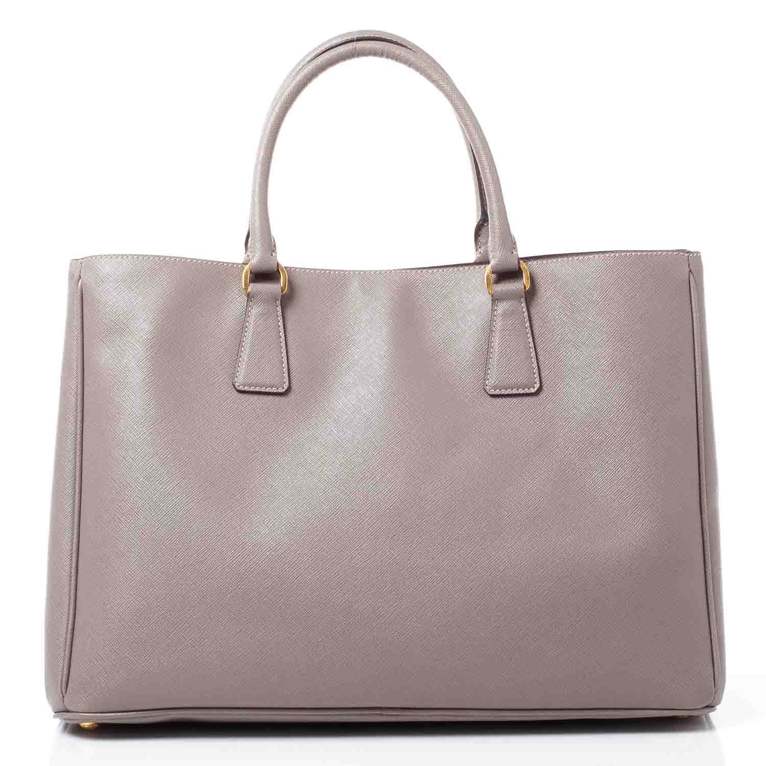 prada argilla saffiano