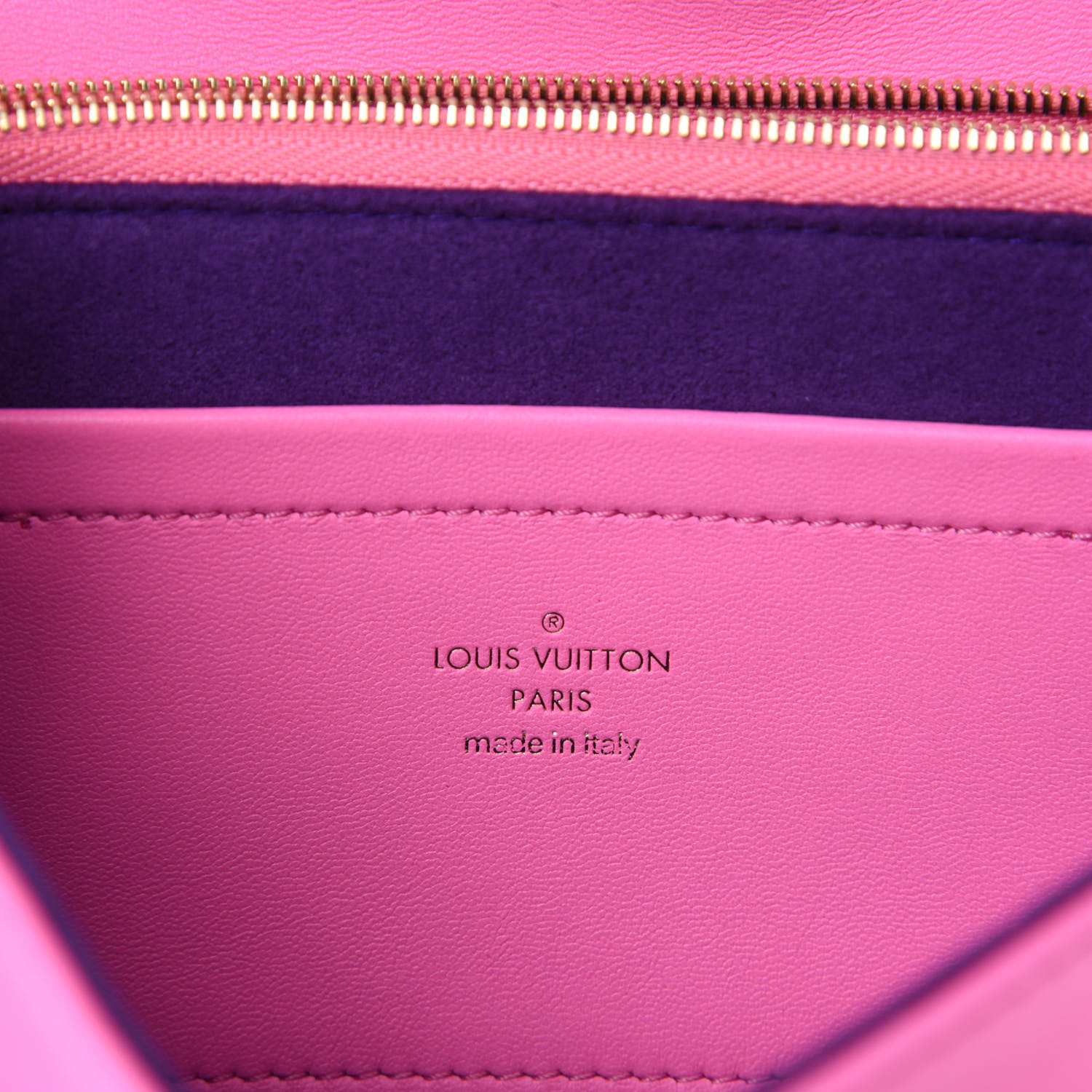 louis vuitton coussin pink