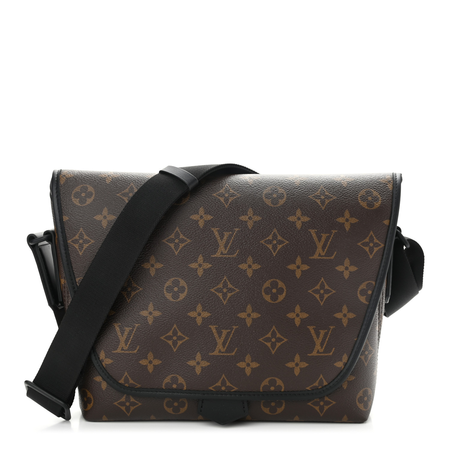 lv macassar messenger