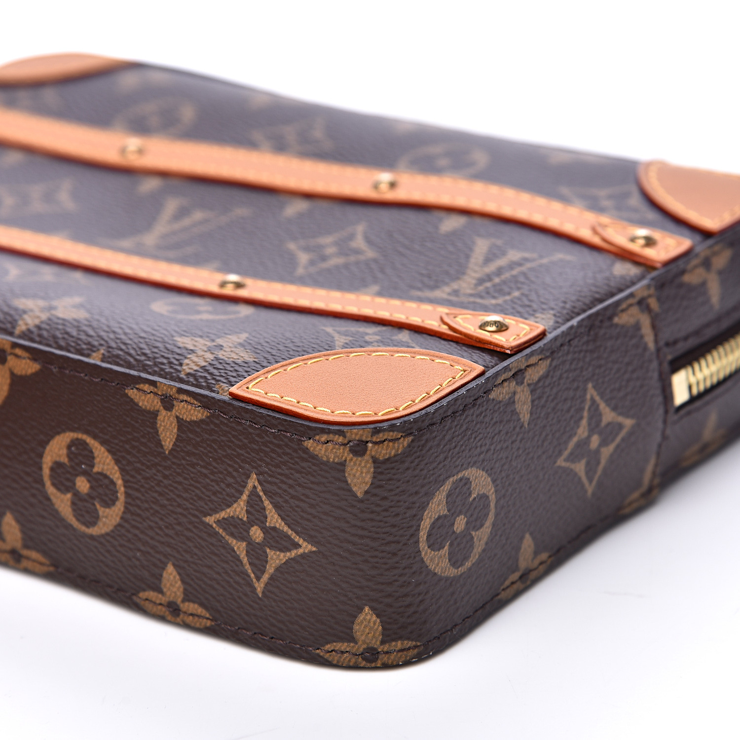 easy pouch on strap louis vuitton price