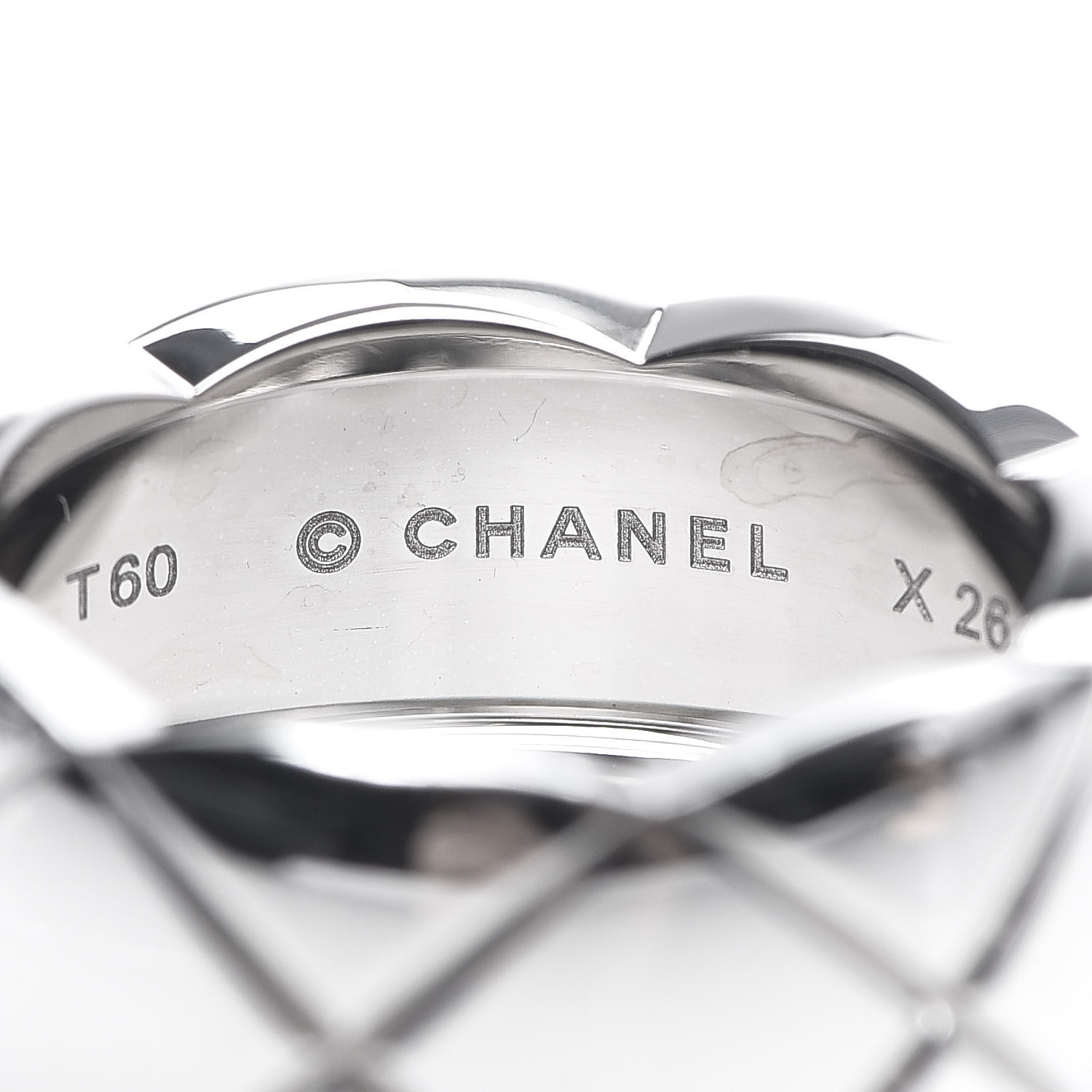 CHANEL 18K White Gold Medium Coco Crush Ring 60 9 577080 | FASHIONPHILE