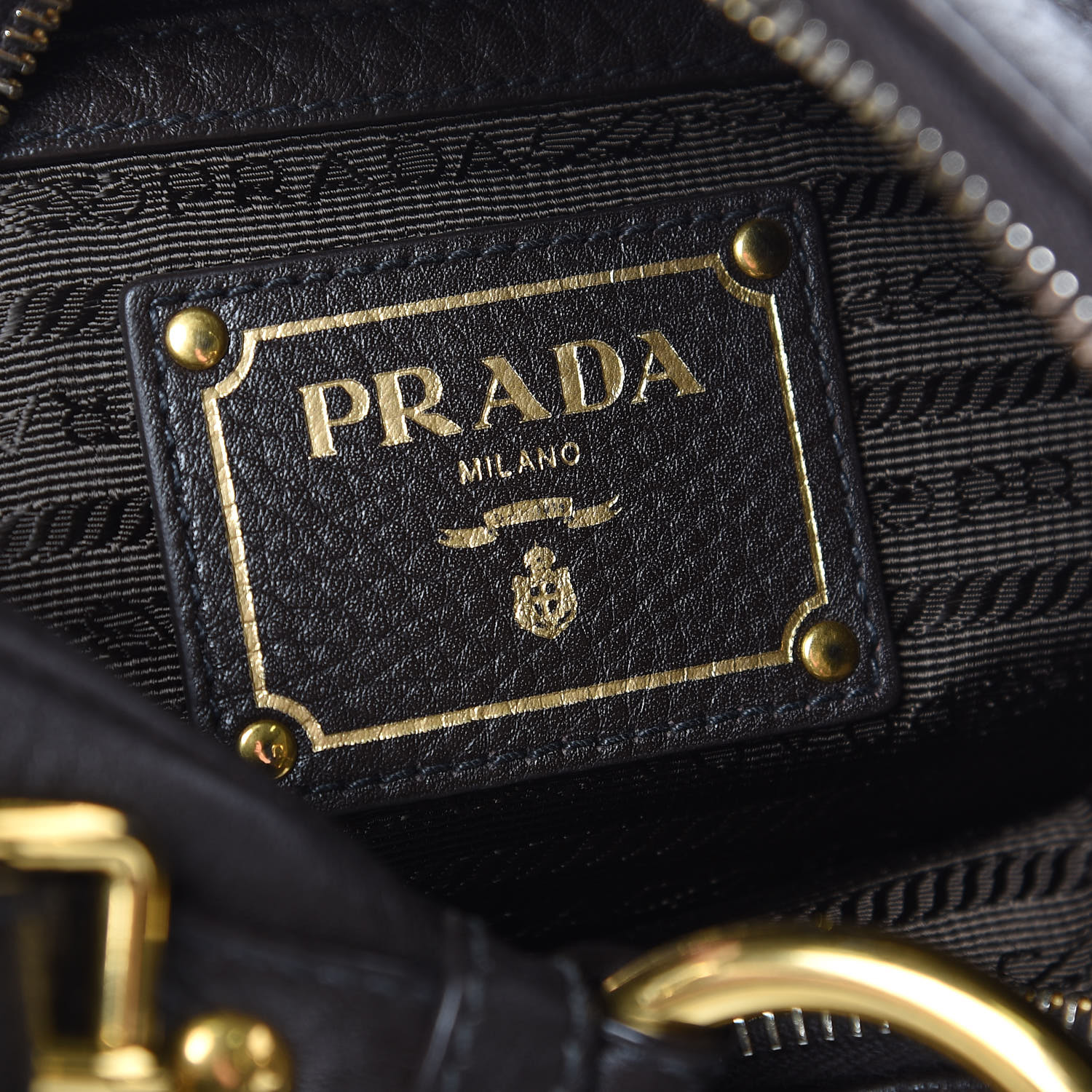 a prada sinonim