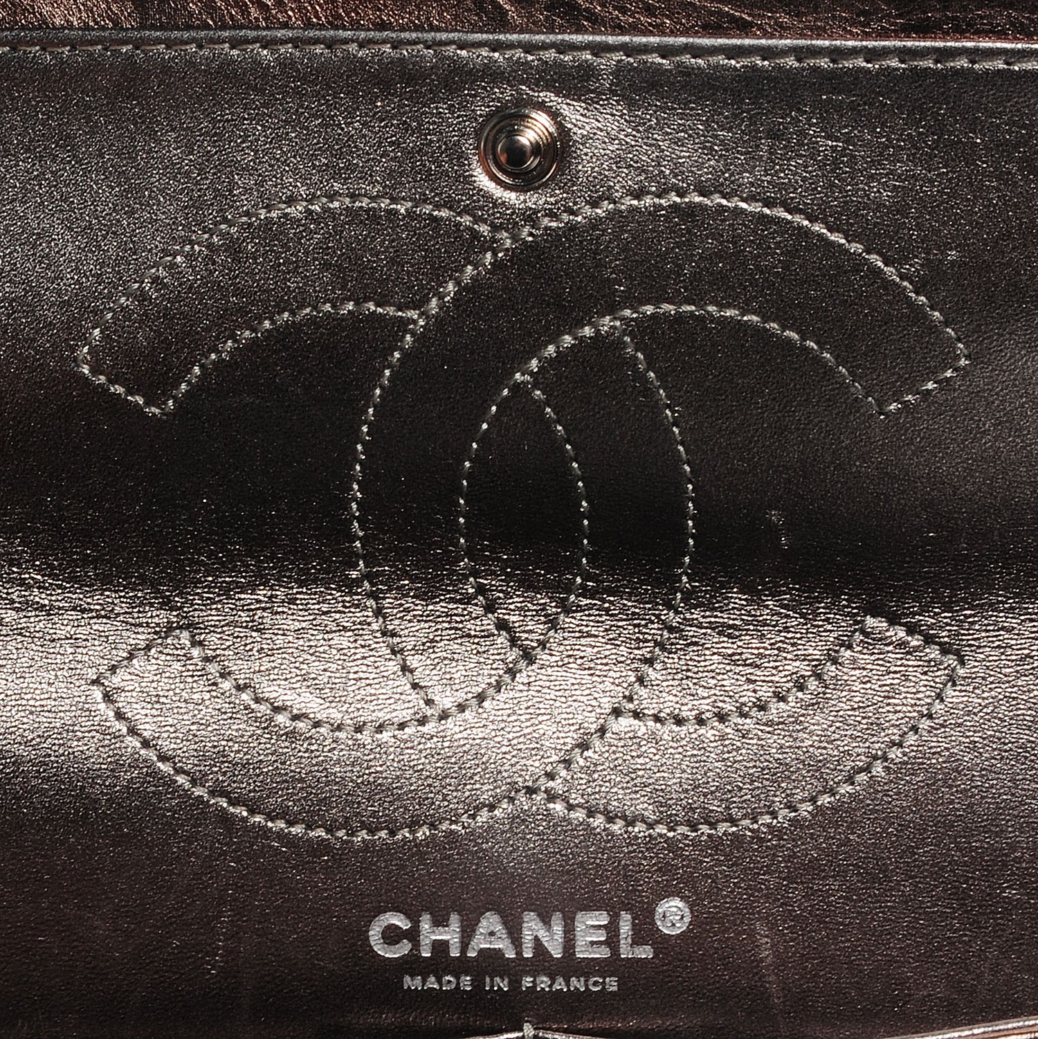 CHANEL Metallic Aged Calfskin 2.55 Reissue 226 Flap Gold 98961 ...