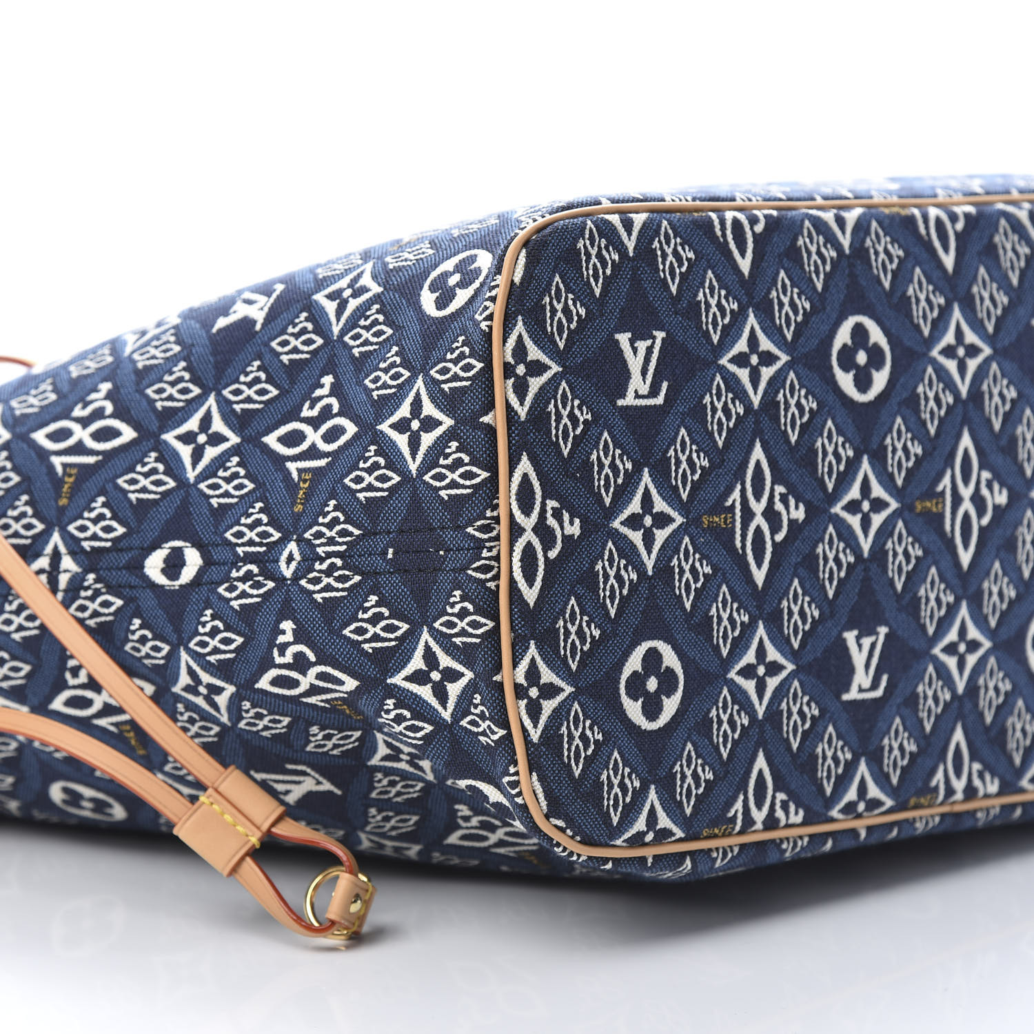 lv 1854 neverfull