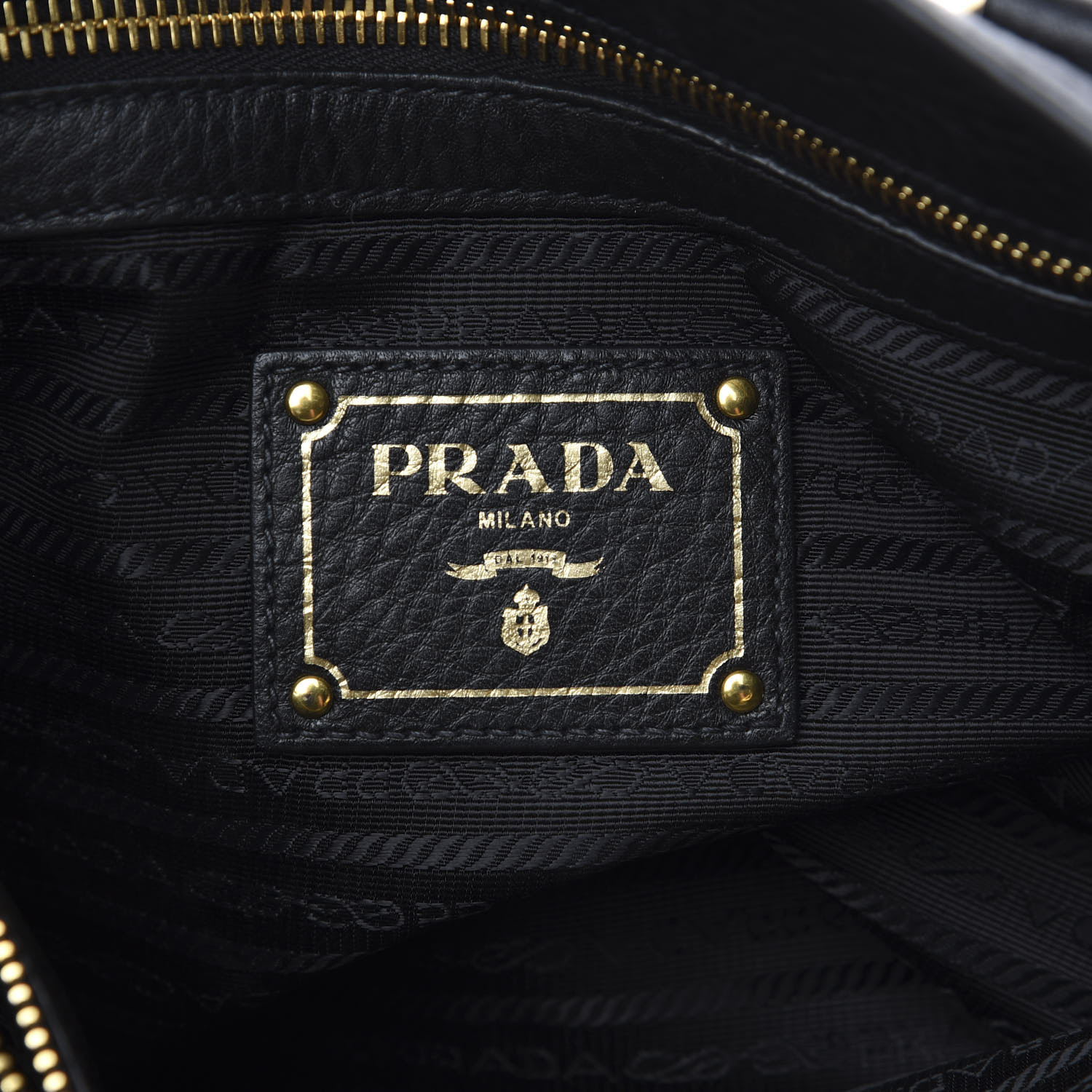 PRADA Vitello Daino Tote Black 596389 | FASHIONPHILE