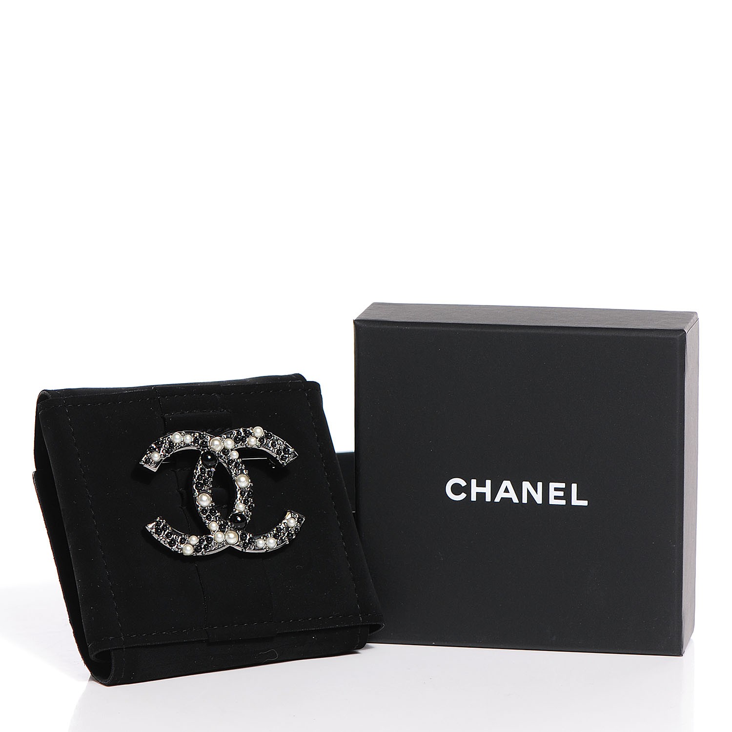 CHANEL Ruthenium Pearl Large CC Brooch Black 105369