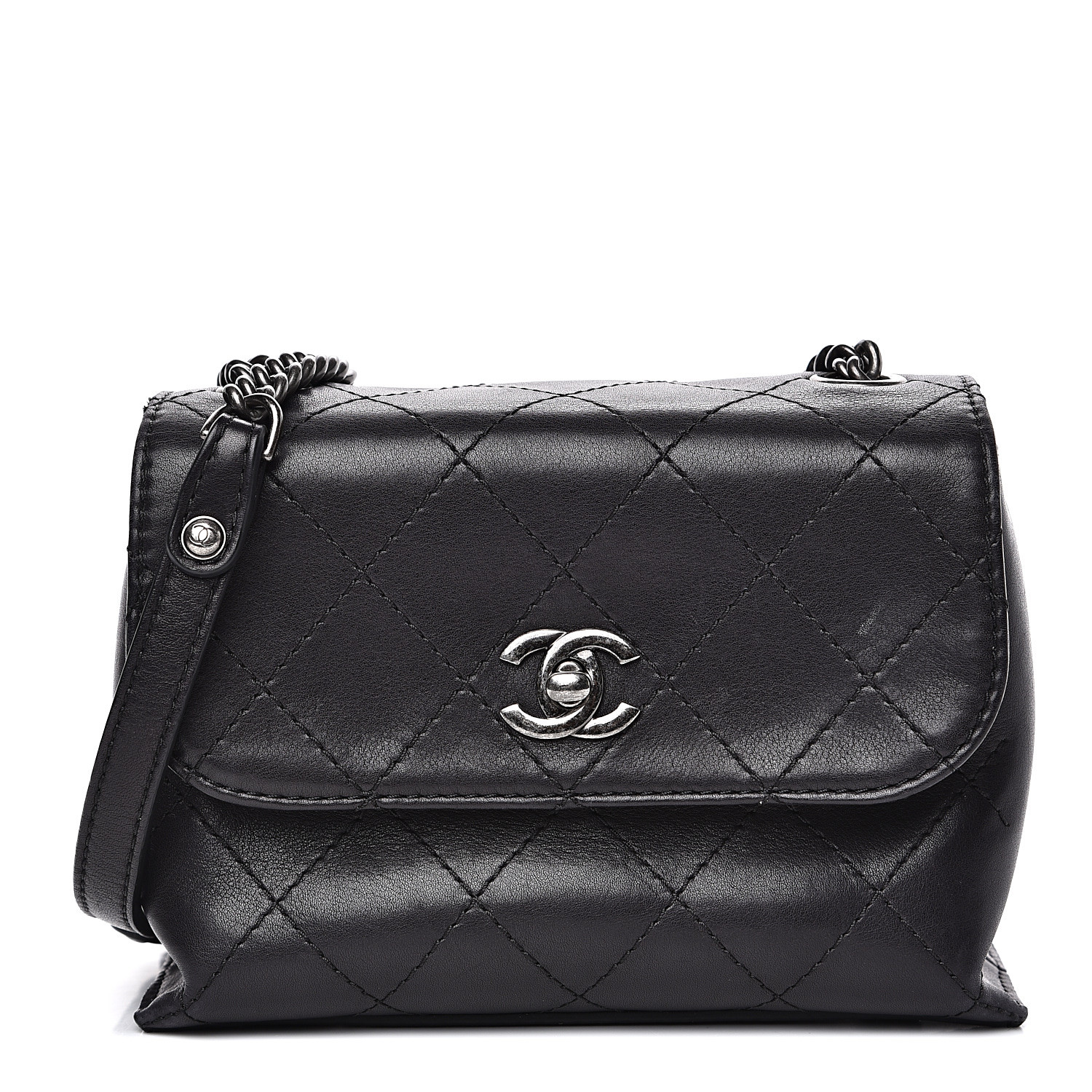 small black chanel crossbody