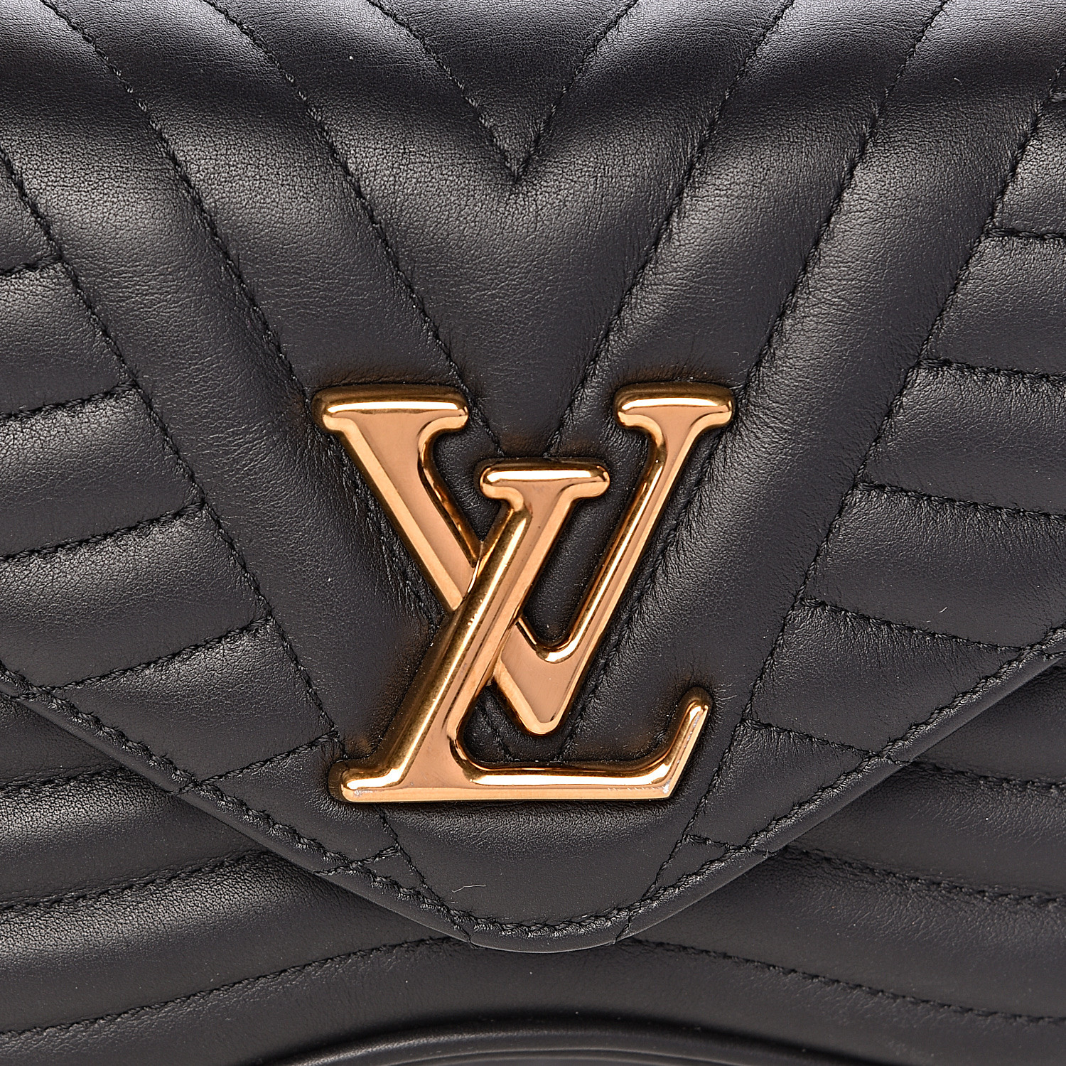 Louis Vuitton Calfskin New Wave Chain Pm Black 489381
