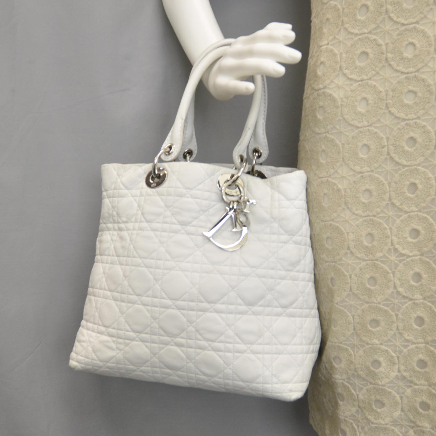 CHRISTIAN DIOR Cannage Quilted Soft Lady Dior Tote White 30199