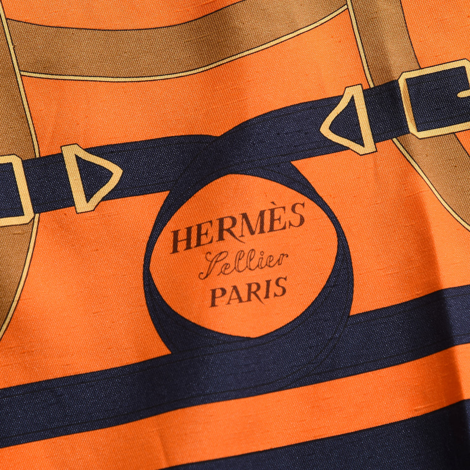 HERMES Shantung Silk Eperon D'Or Poncho 485276