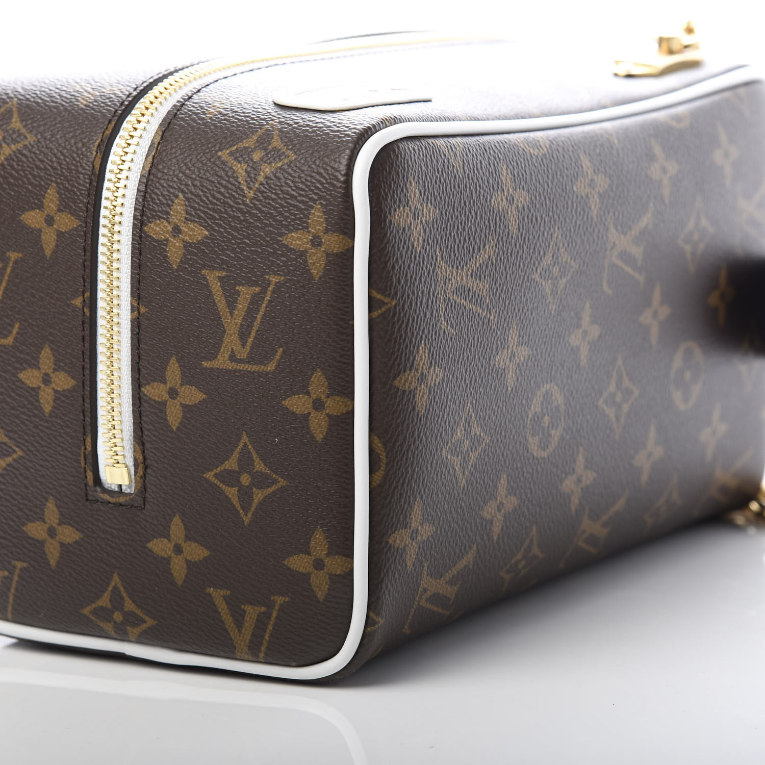 louis vuitton dopp