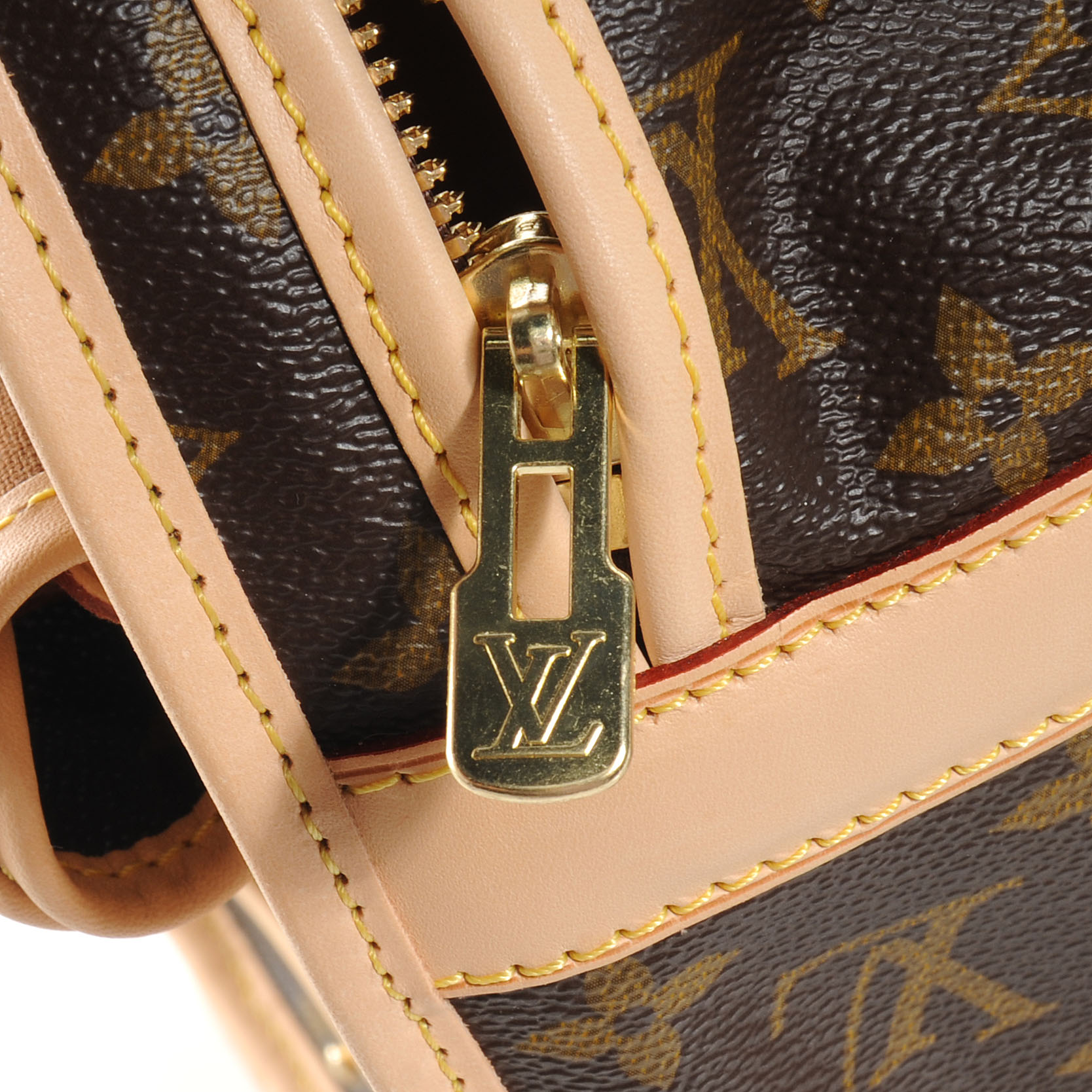 louis vuitton dog carrier 40 price