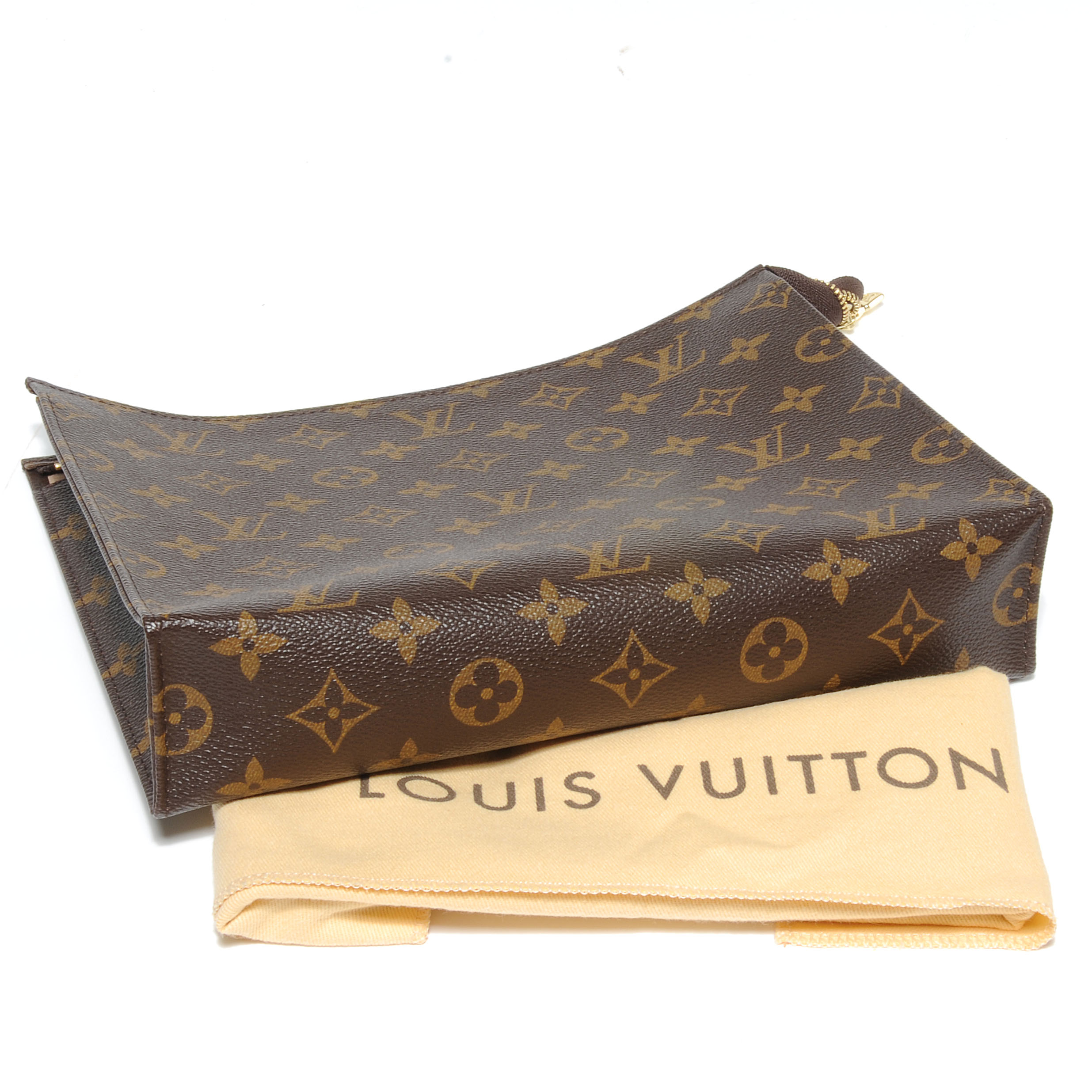 toiletry pouch 26 louis vuitton price