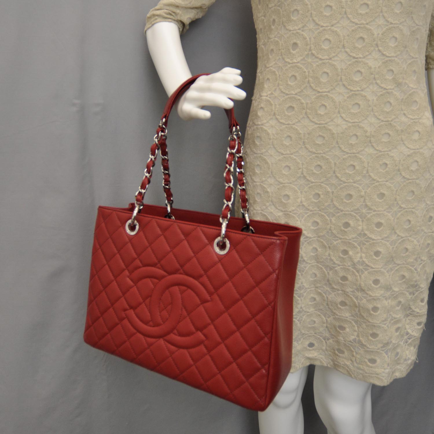 red chanel tote