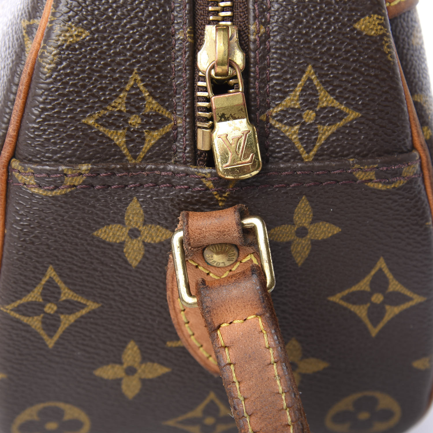 lv blois monogram