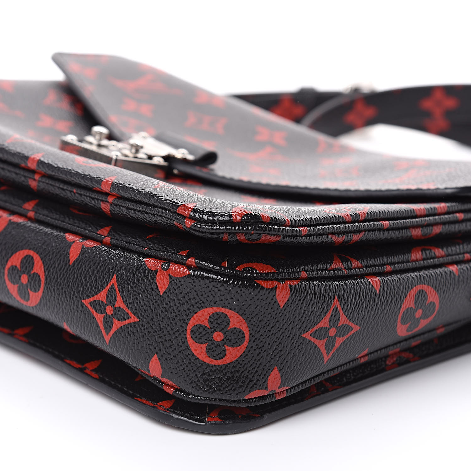 louis vuitton infrarouge pochette metis