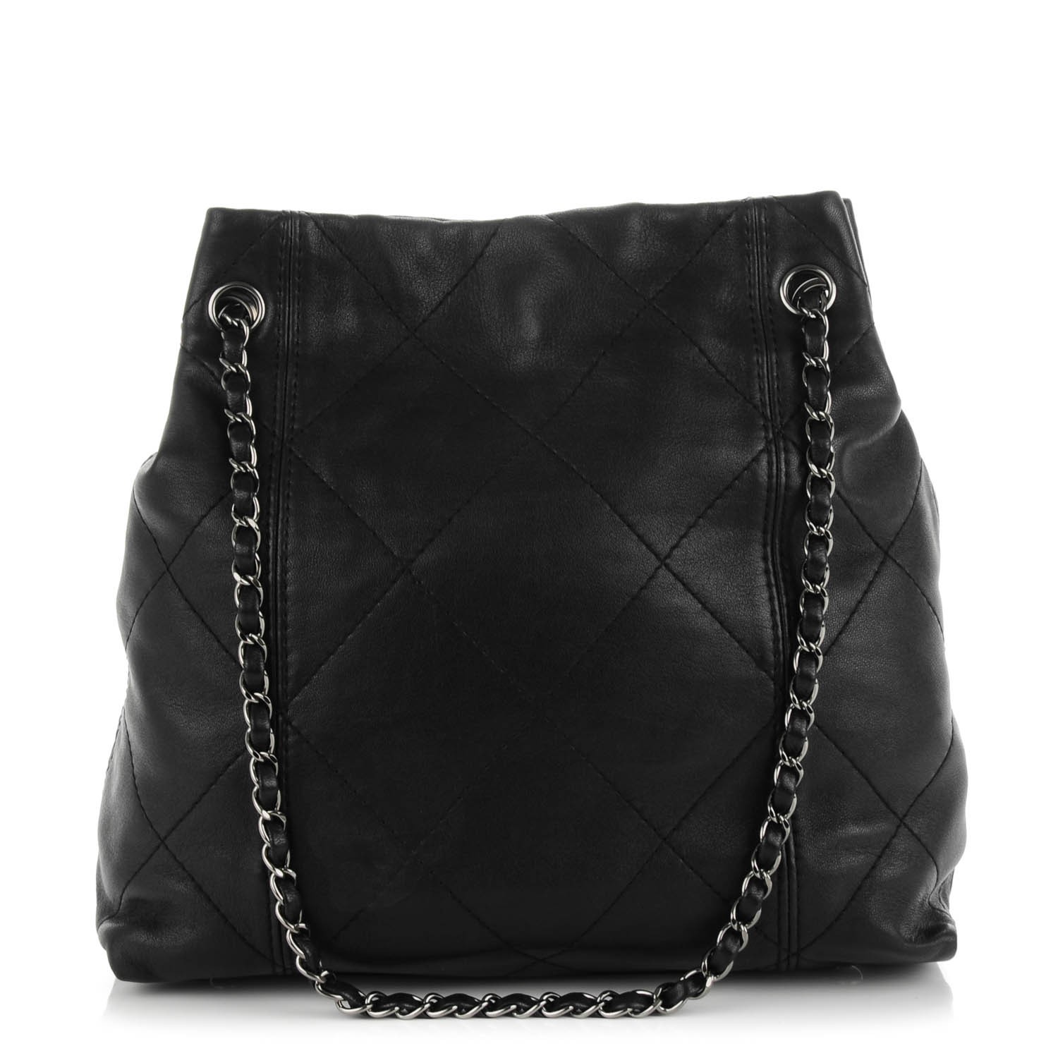 chanel black lambskin shoulder bag