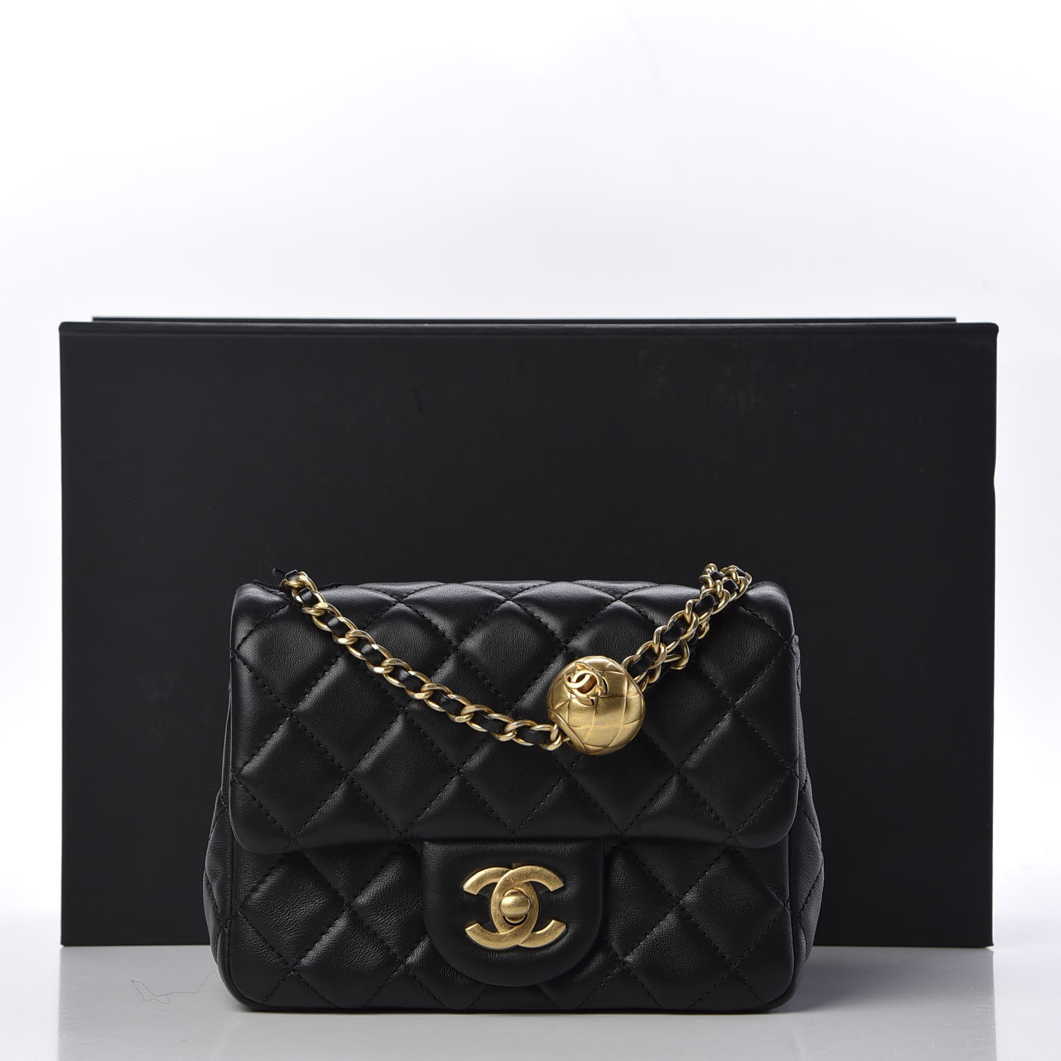 chanel square mini pearl crush