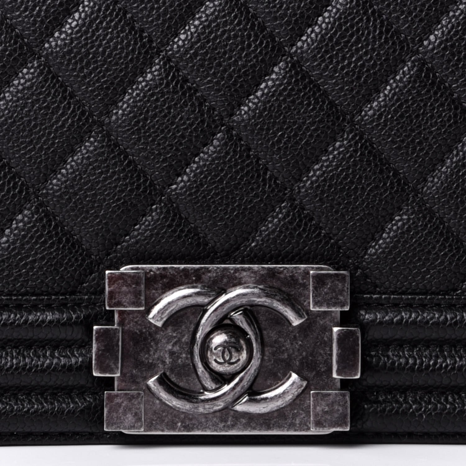 CHANEL Caviar Quilted Medium Boy Flap Black 772027 FASHIONPHILE   1709382c12143fcb1aac22db43d7377d 