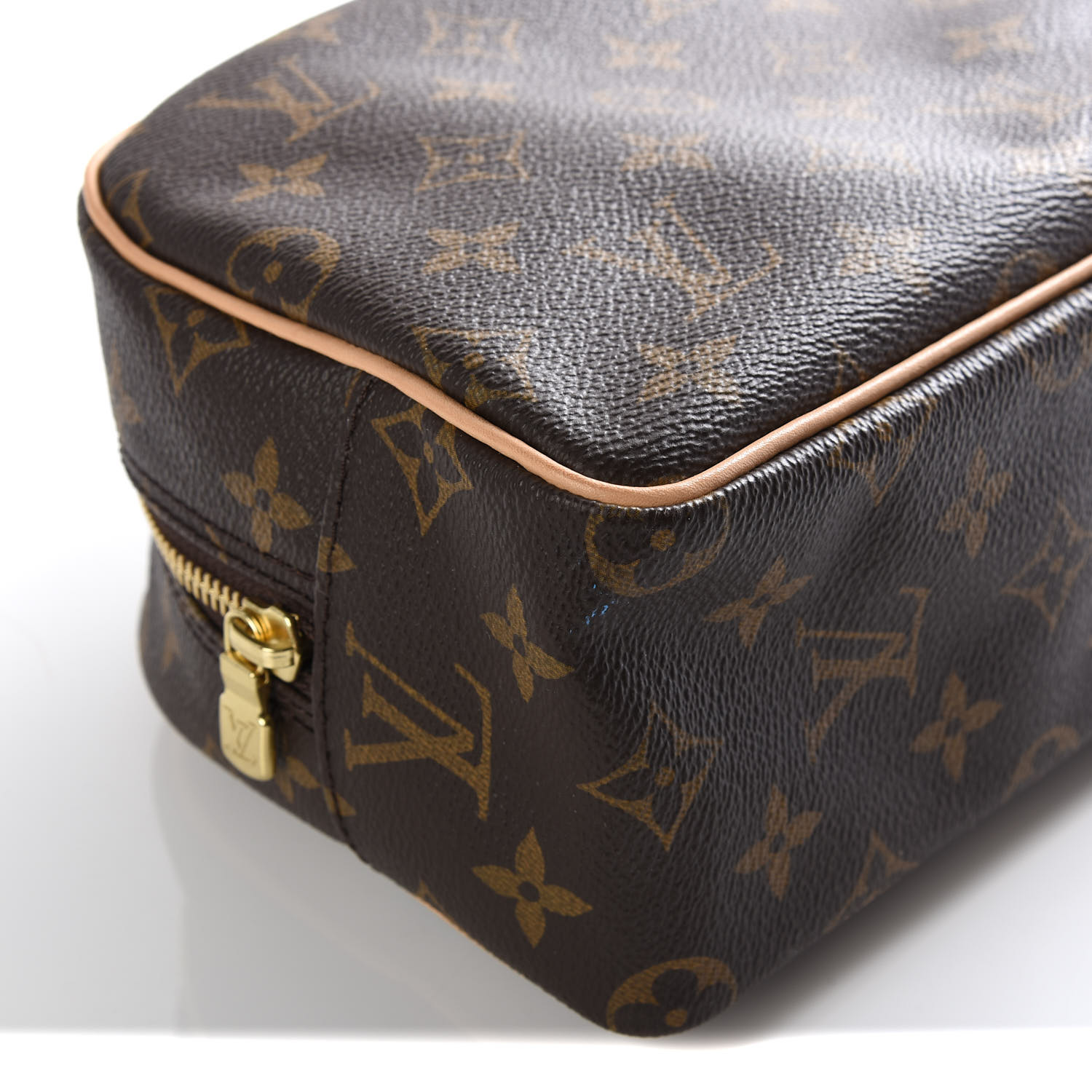 lv travel toiletry bag