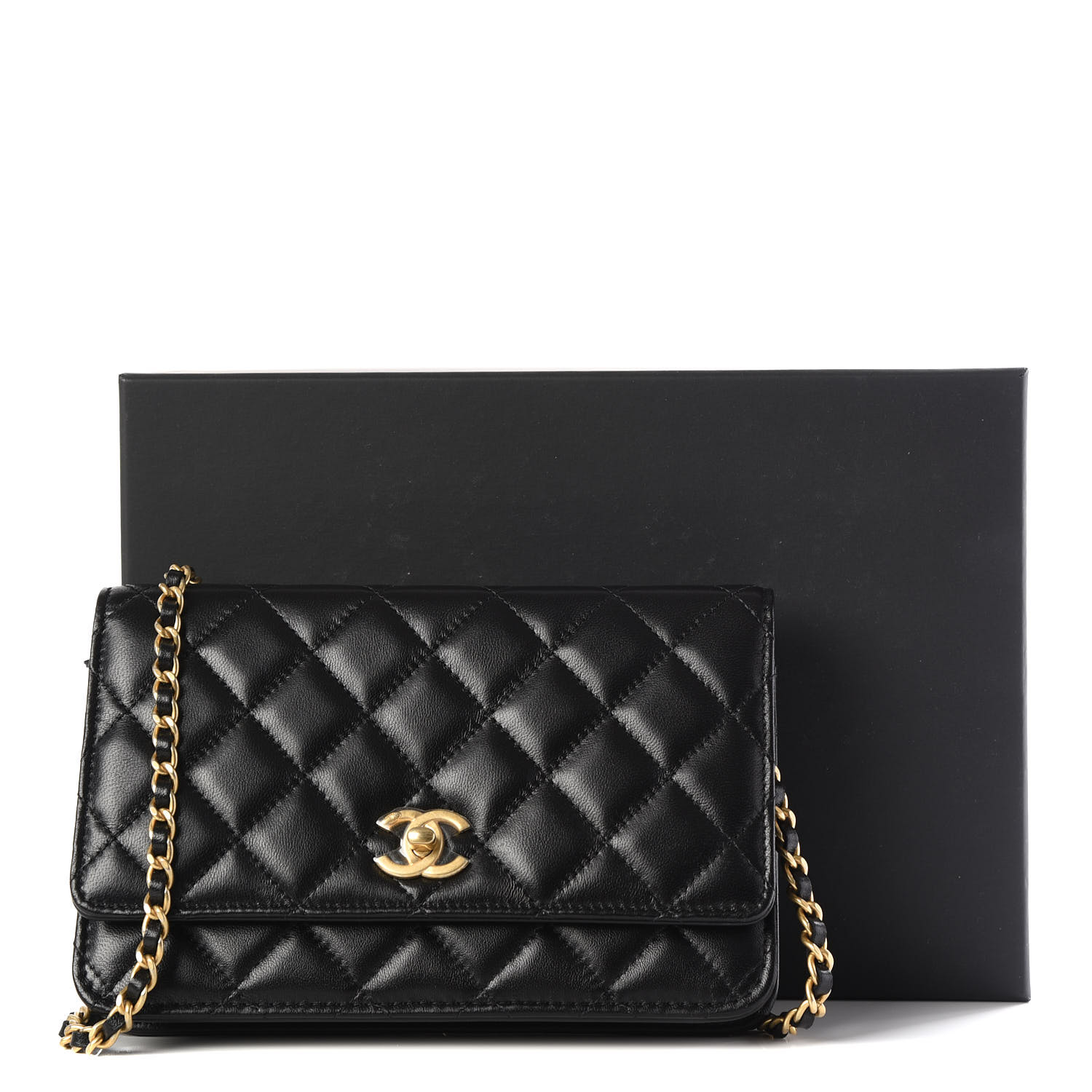 chanel pearl crush woc price