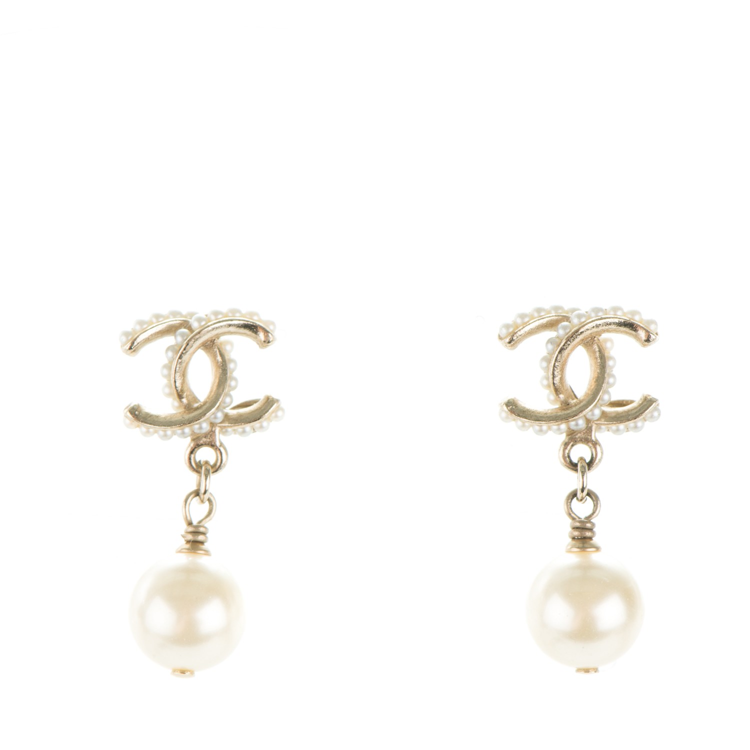 CHANEL Pearl CC Drop Earrings Gold 177631