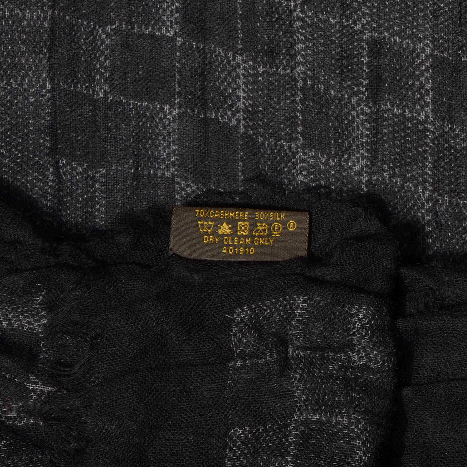 Louis Vuitton Monogram Shawl black - Luxury Helsinki