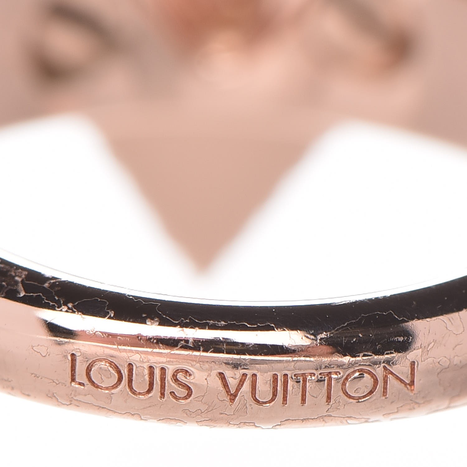 Louis Vuitton LV Volt One Band Ring, Yellow Gold and Diamond Gold. Size 48