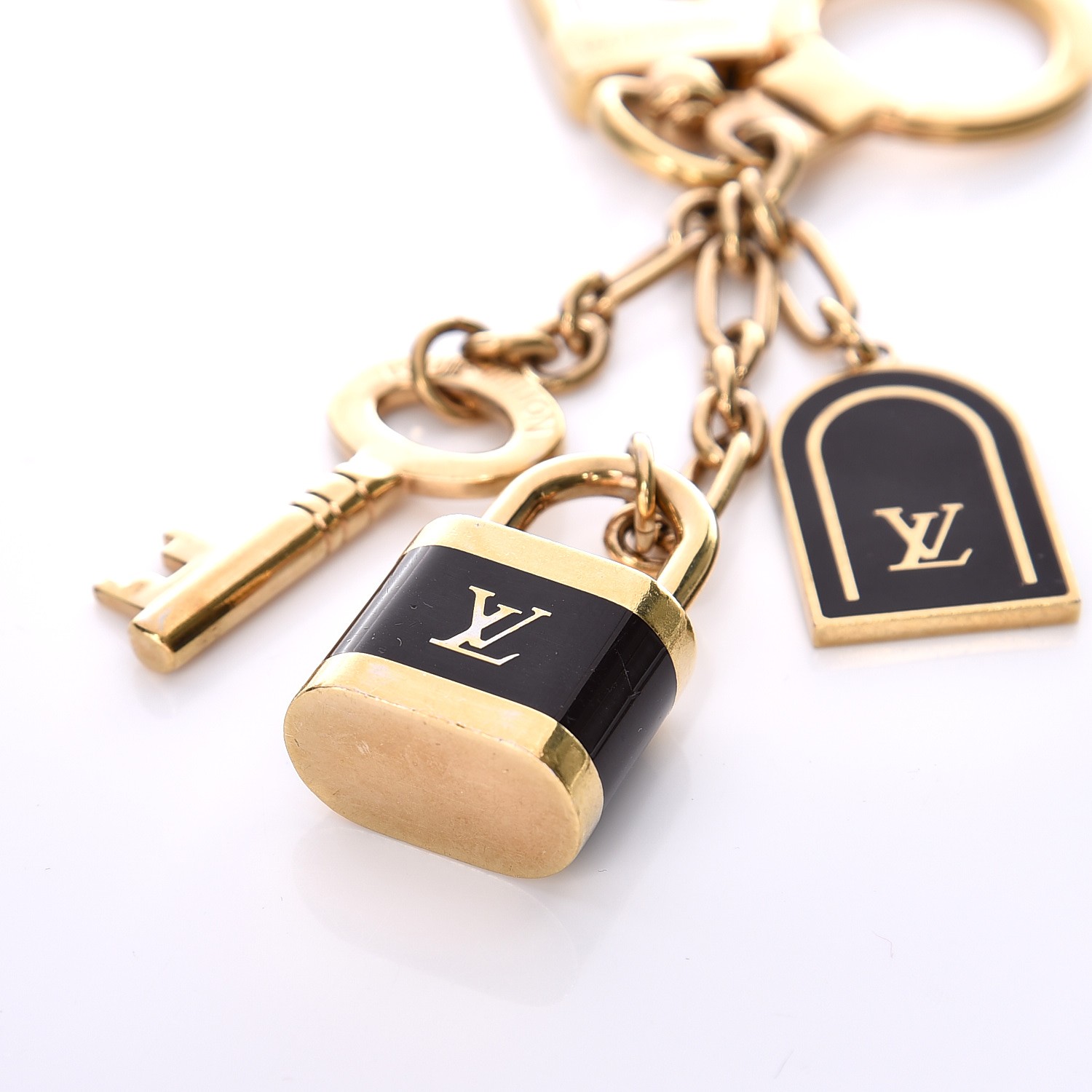 LOUIS VUITTON PTE Cles Cadenas Key Holder Black 209190 | FASHIONPHILE