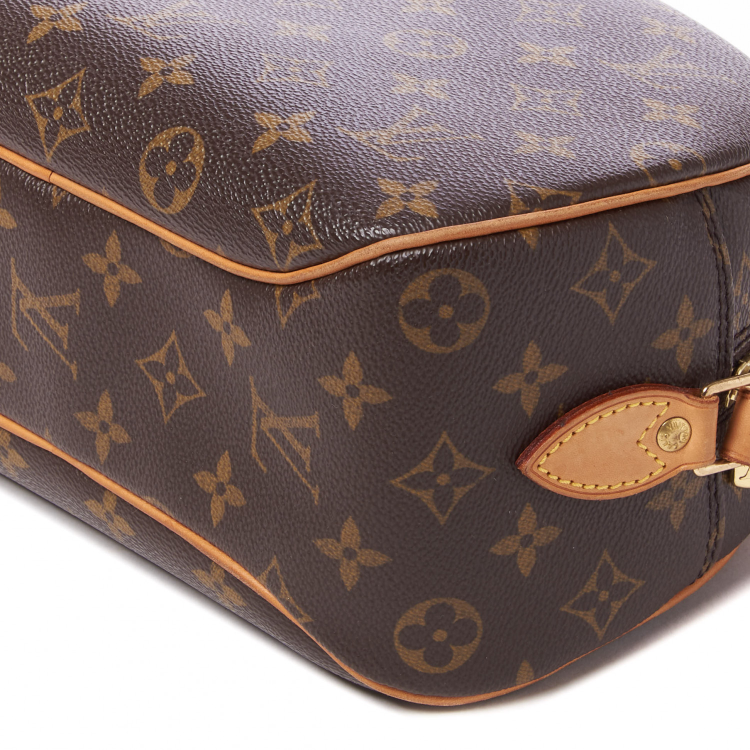 lv blois monogram