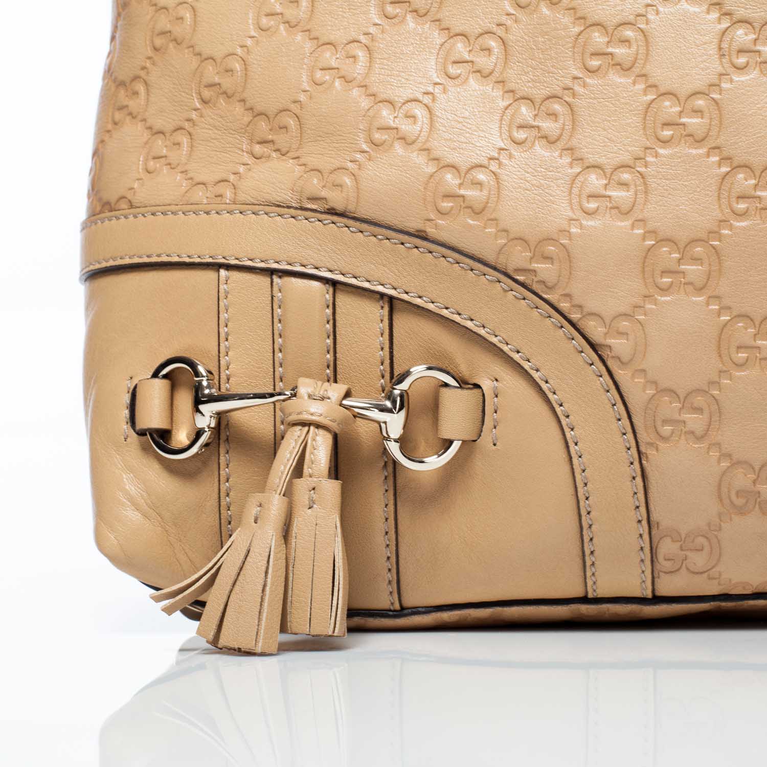 gucci shoulder bag with tassel