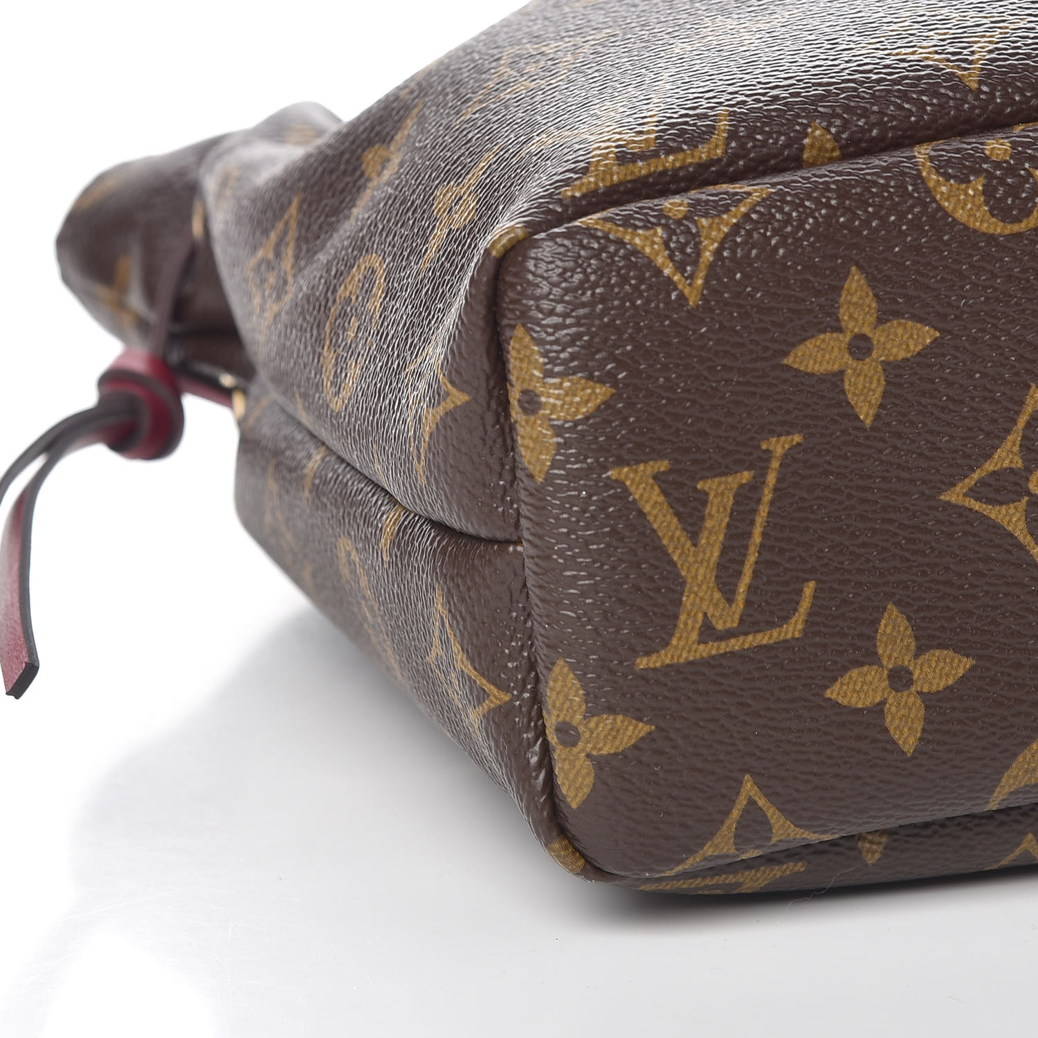 LOUIS VUITTON Monogram Pouch Noe Fuchsia 382632