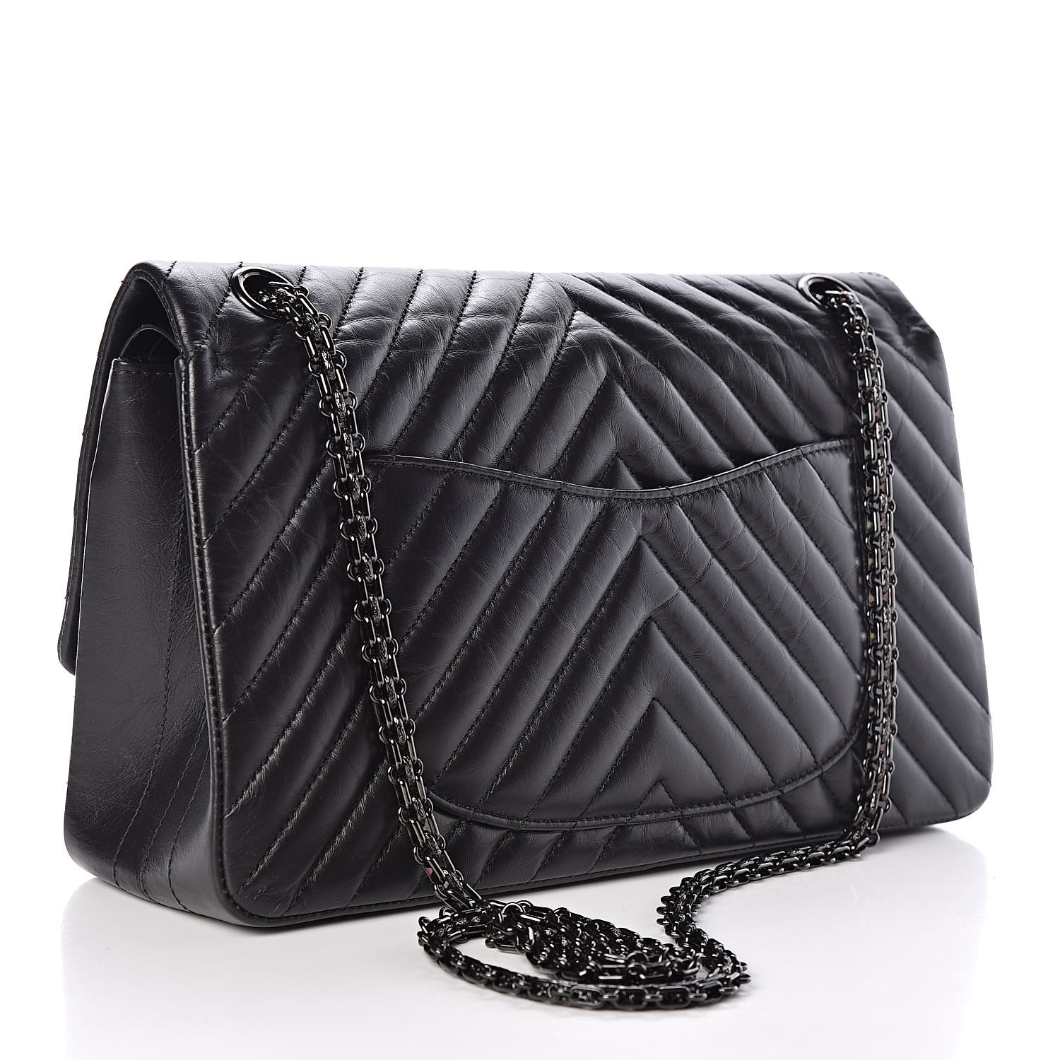 CHANEL Aged Calfskin Chevron Quilted 2.55 Reissue 226 So Black 419403