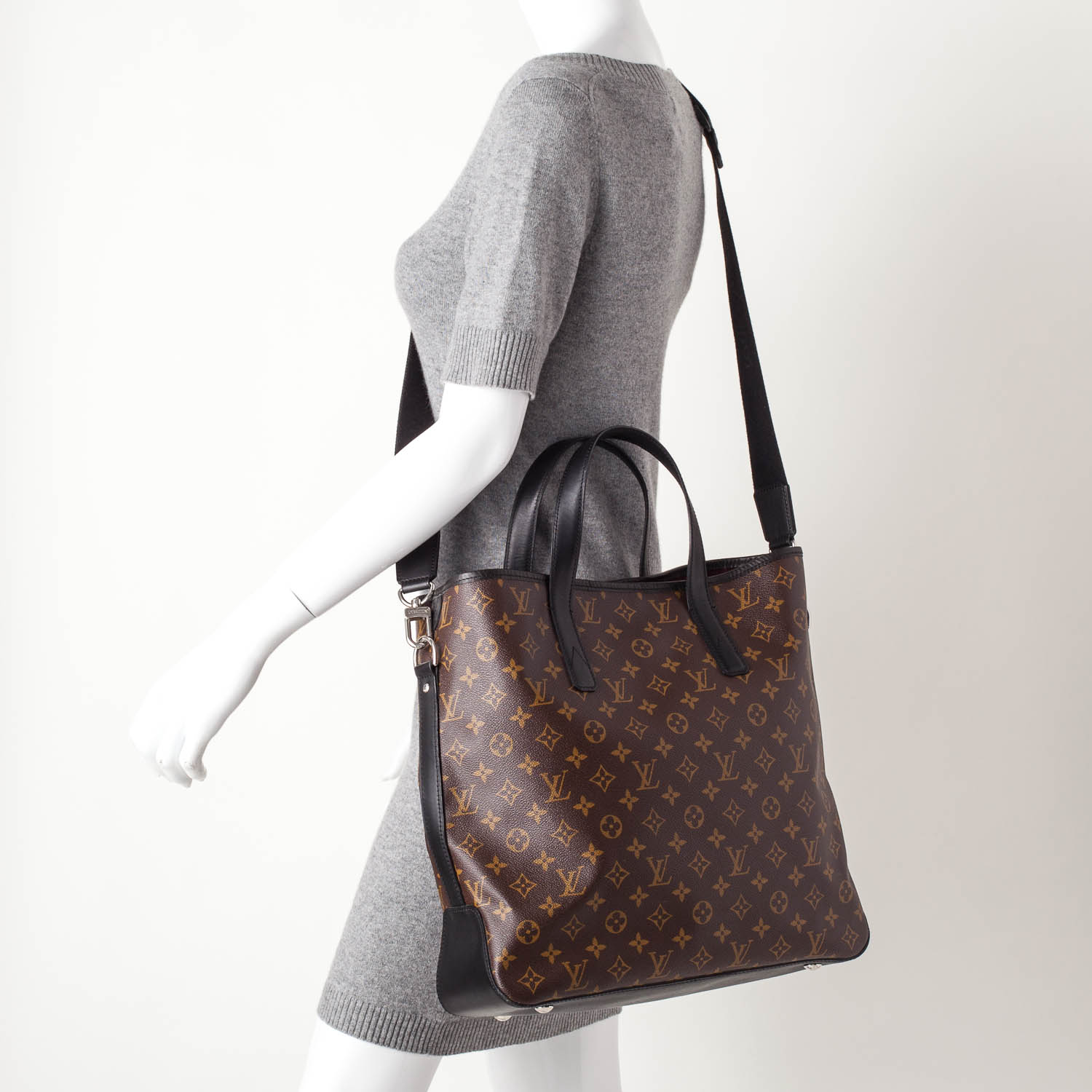 louis vuitton monogram macassar