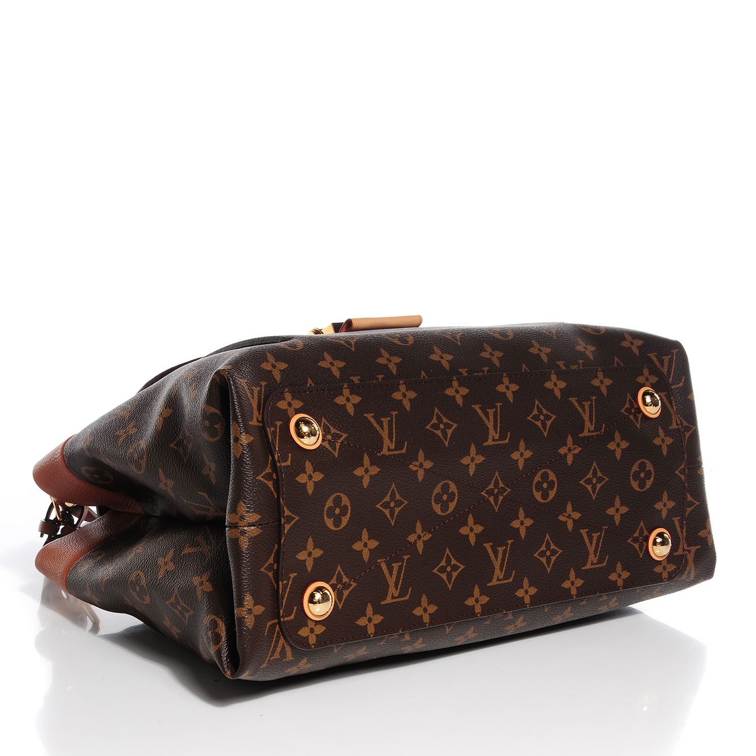 louis vuitton coussin camel