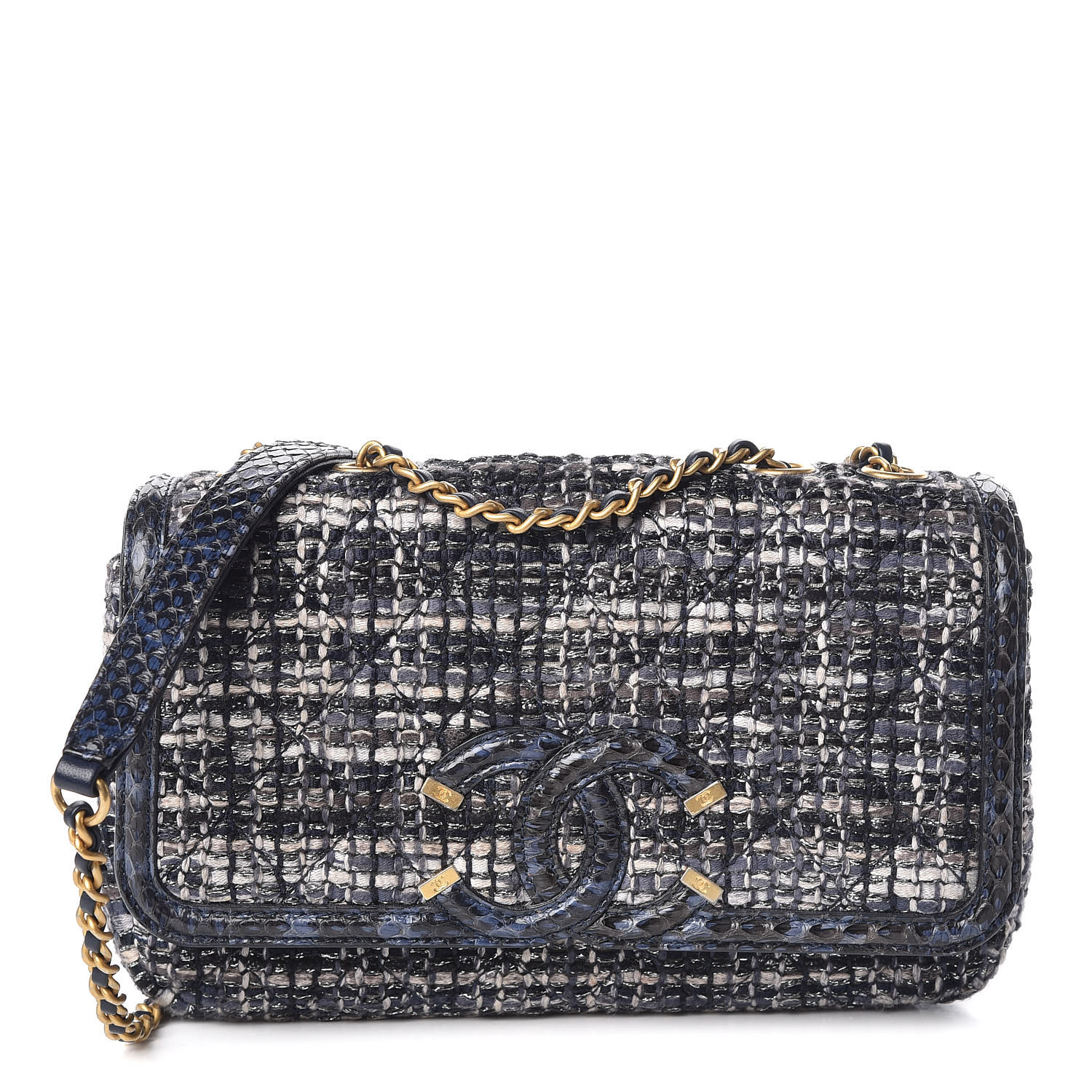 chanel filigree flap small