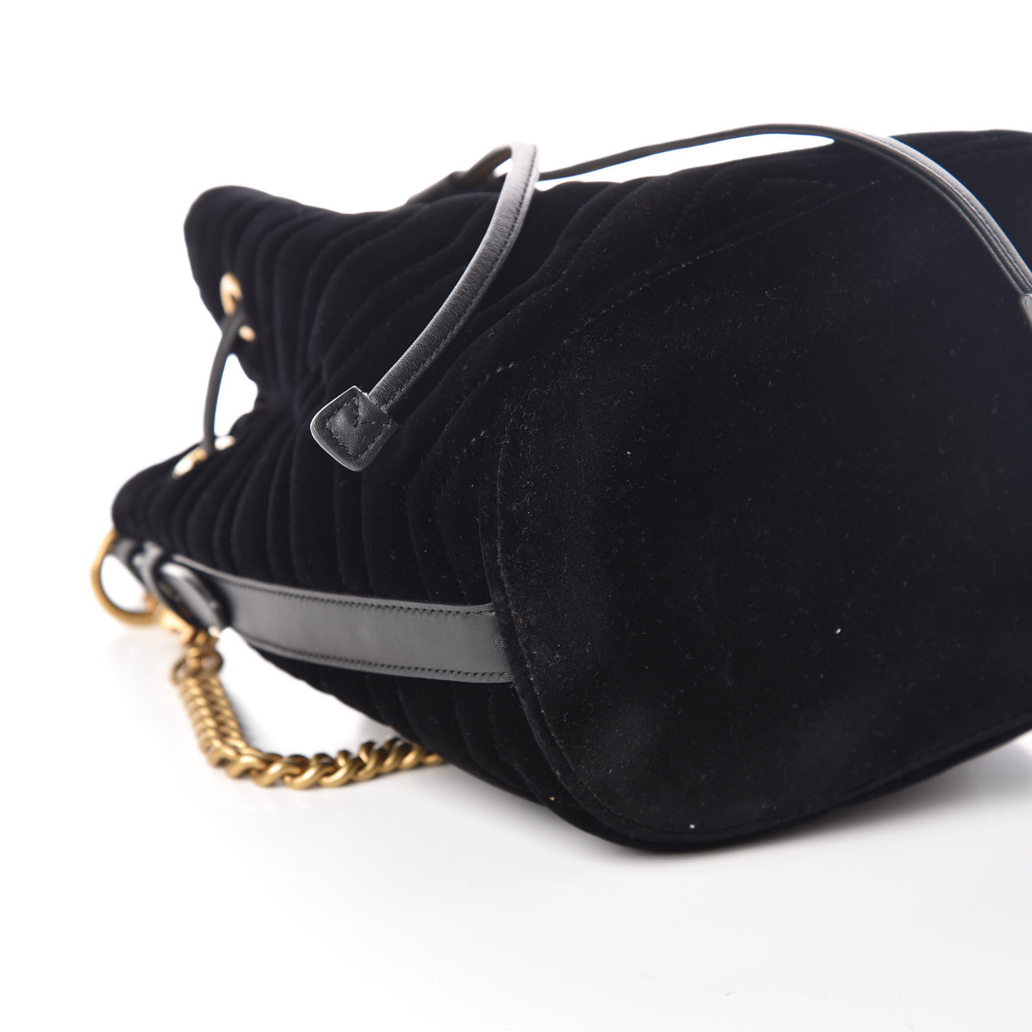 gucci mini velvet bucket bag