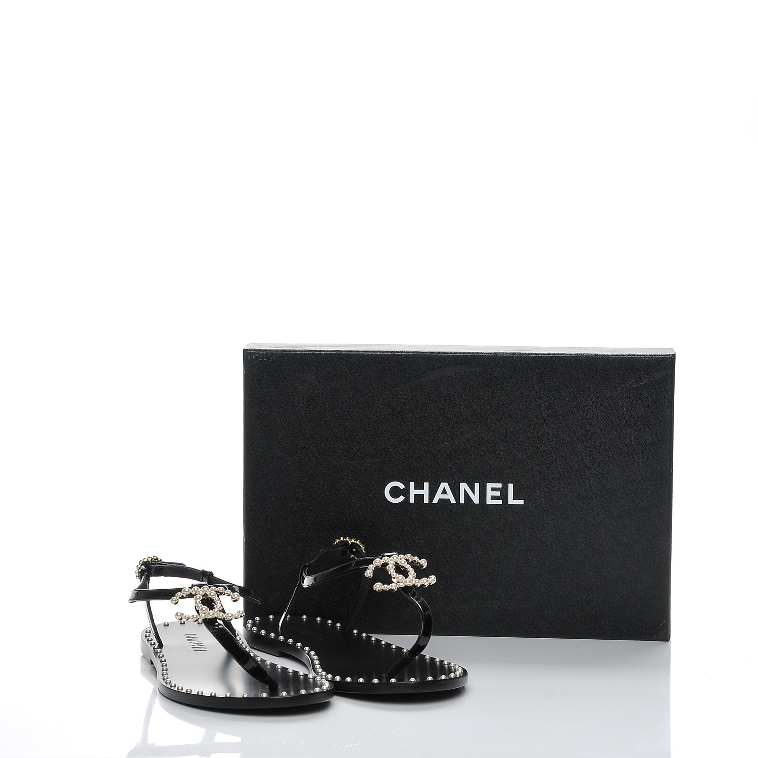 CHANEL Patent Pearl CC Thong Sandals 39 Black 208607