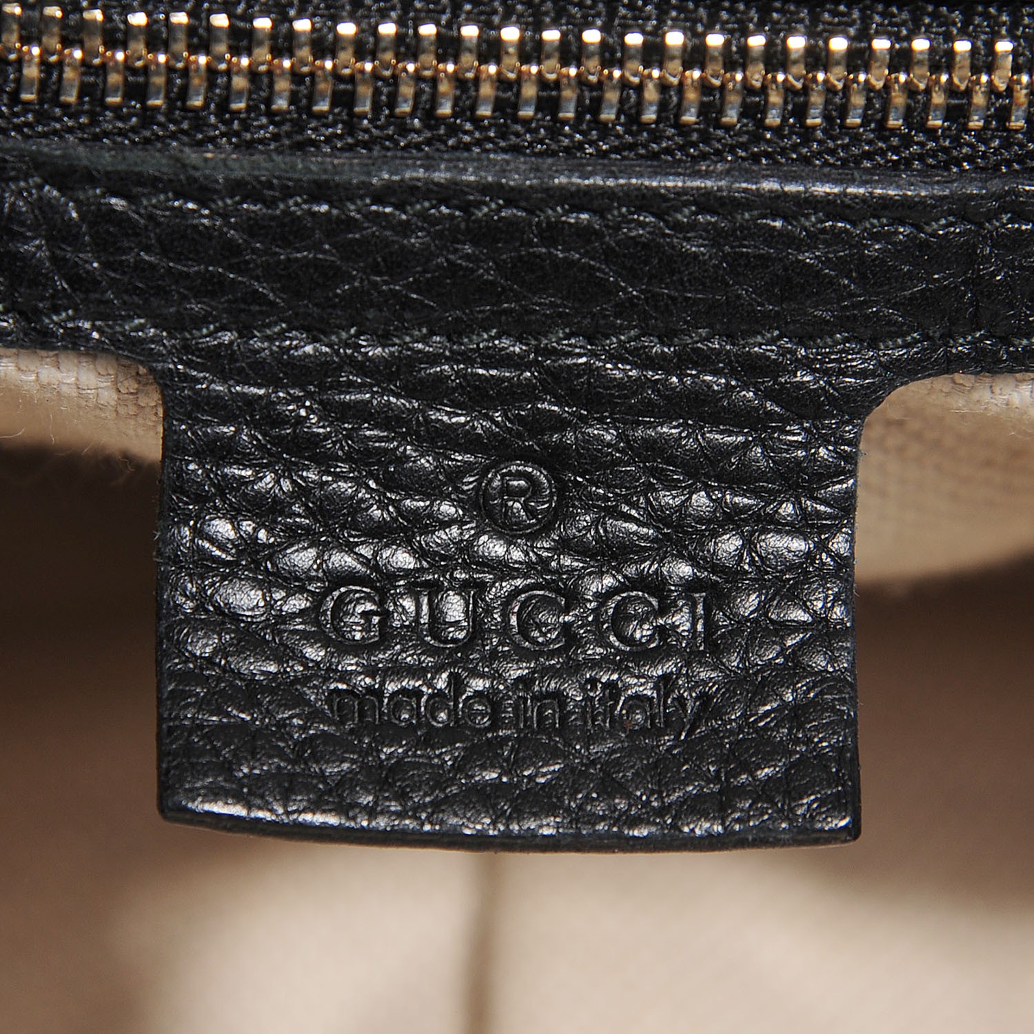 gucci soho pebbled leather shoulder bag