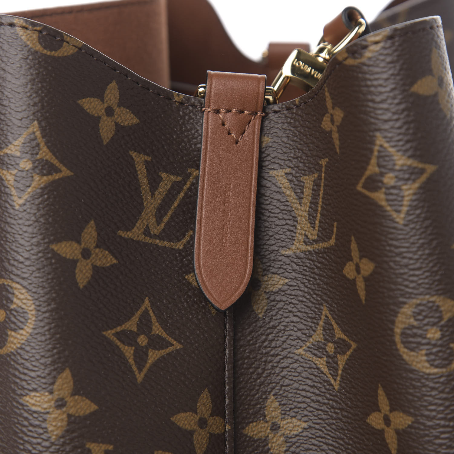 Louis Vuitton Monogram NeoNoe MM Drawstring Bucket Bag For Sale at 1stDibs