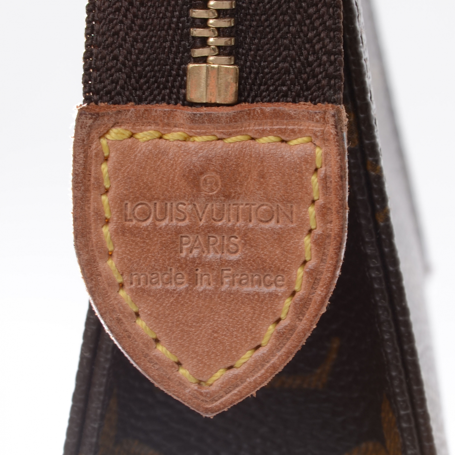 louis vuitton toiletry 15 price