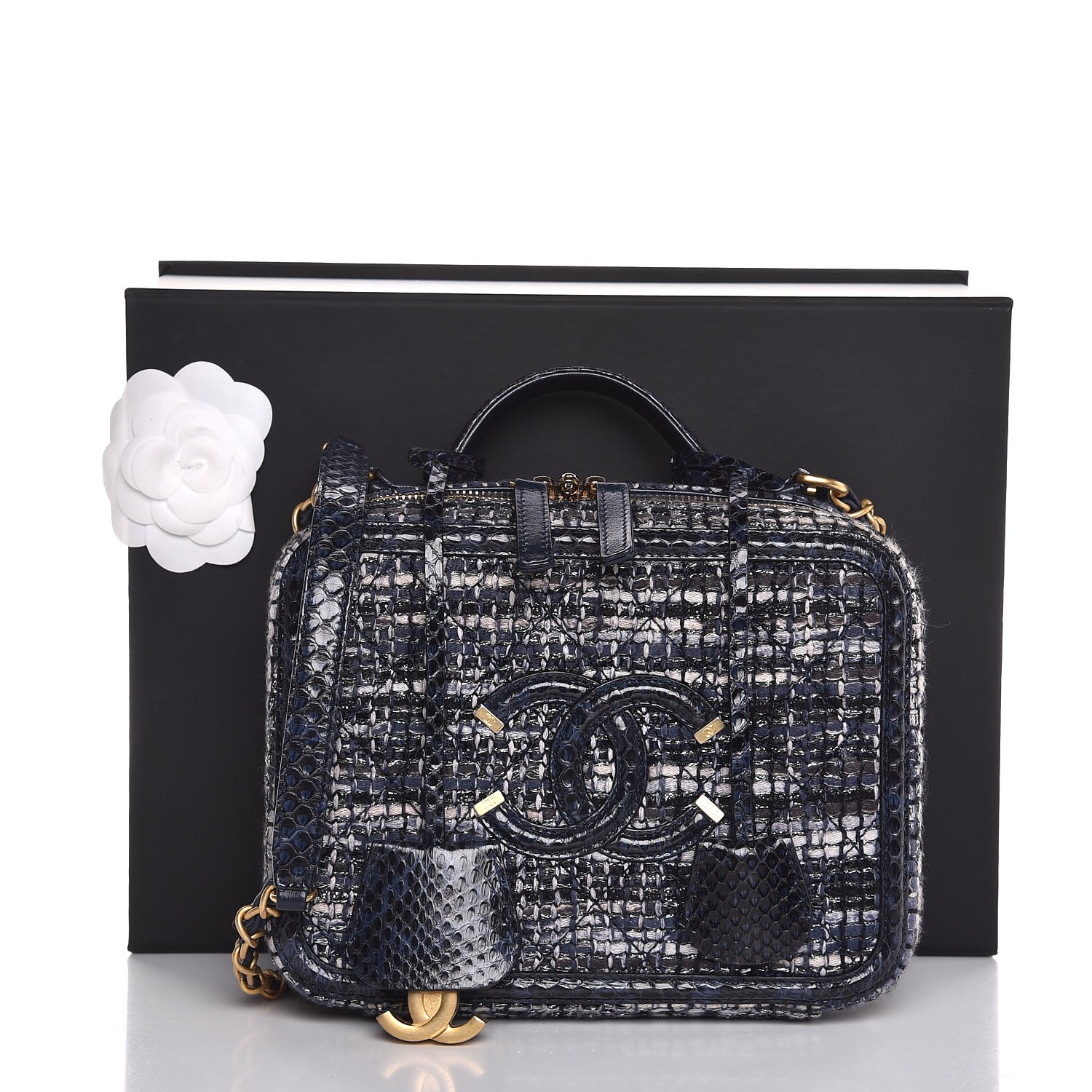 chanel vanity tweed