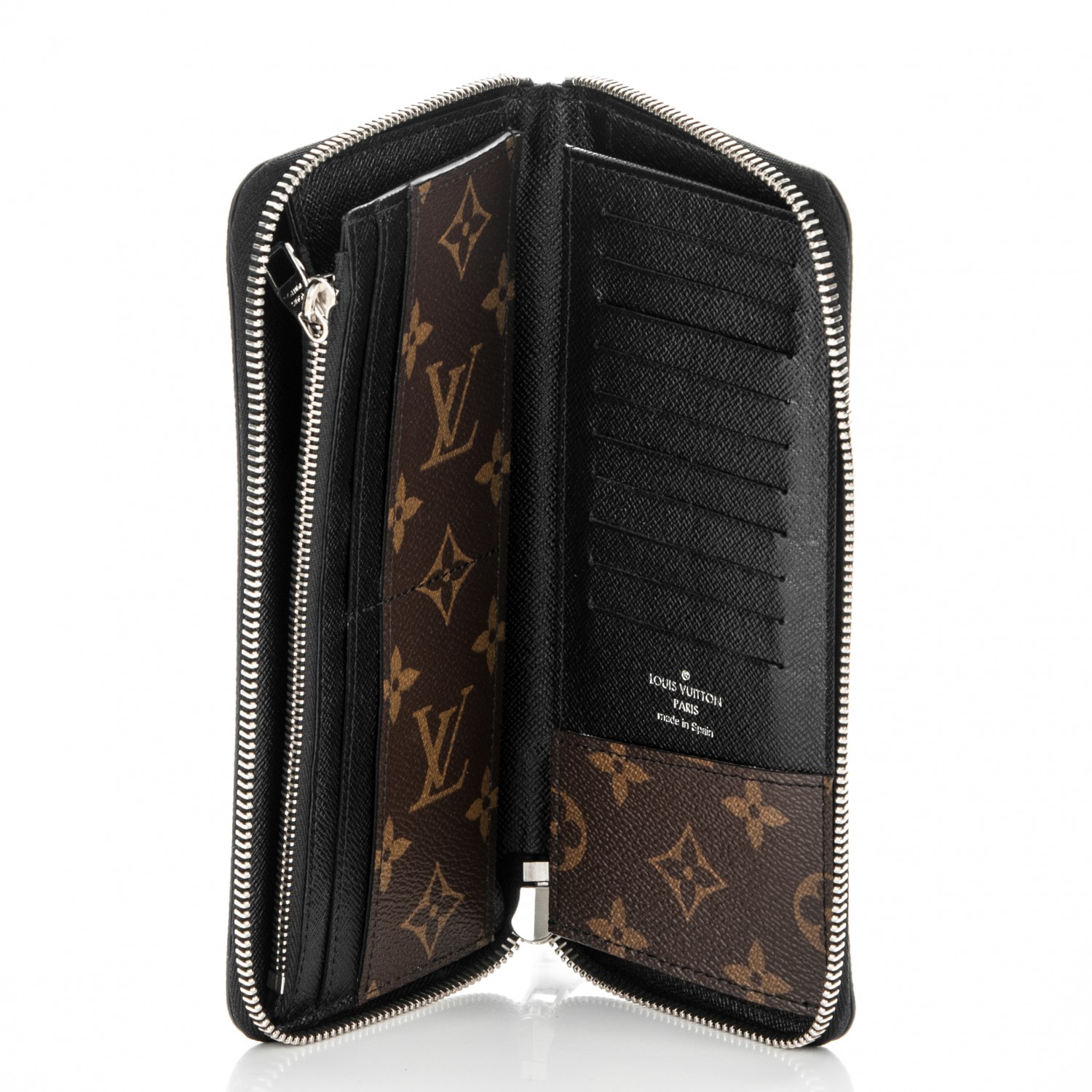 Louis Vuitton Zippy Wallet in black to match the Mazarine bag