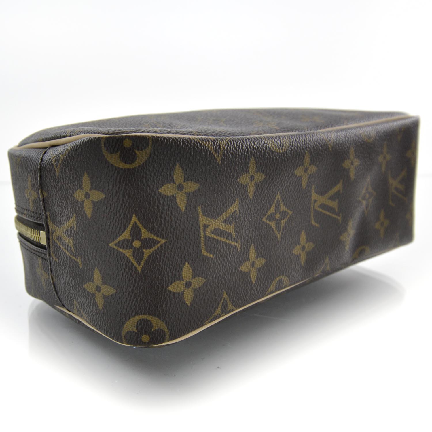 louis vuitton toiletries bag