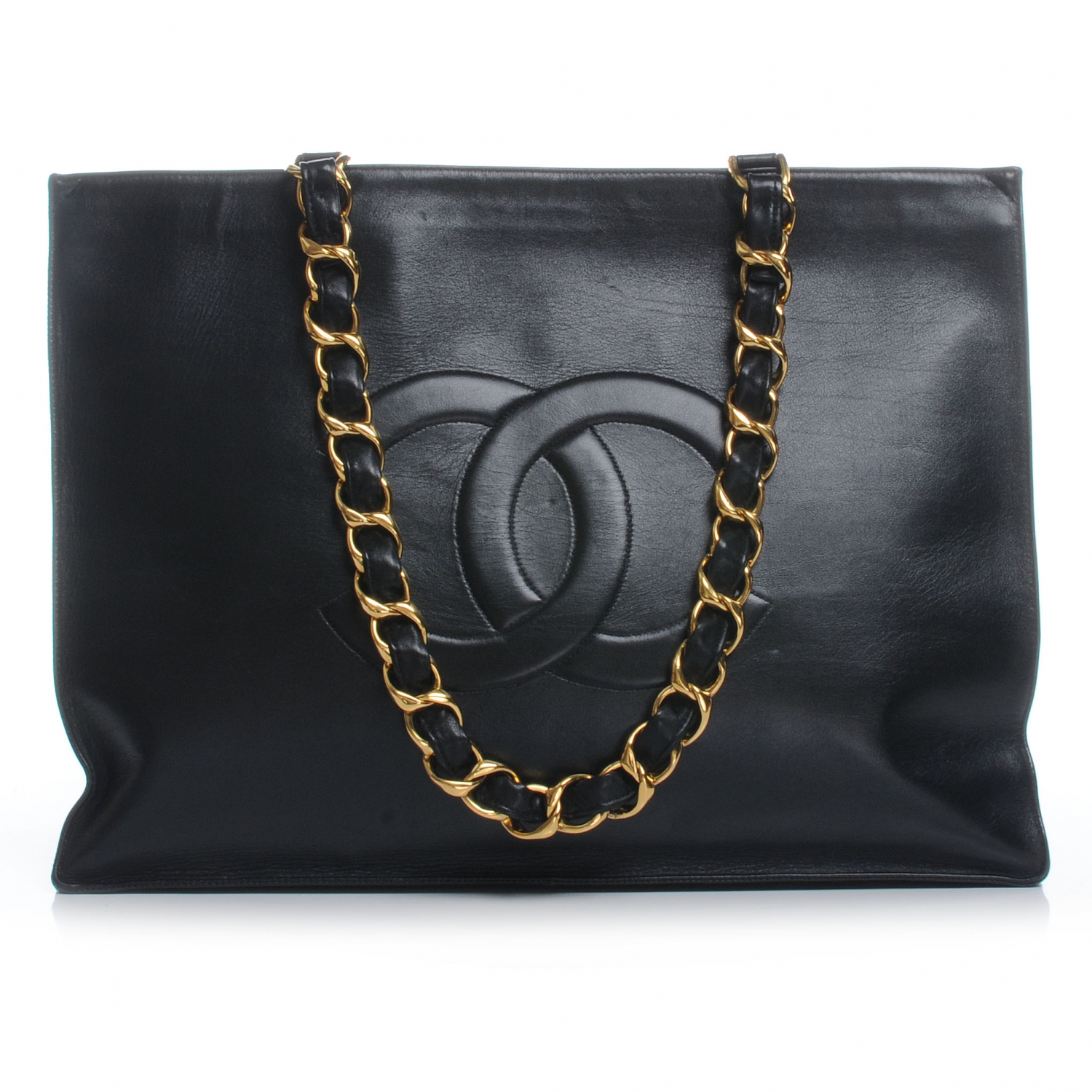 chanel black lambskin shoulder bag