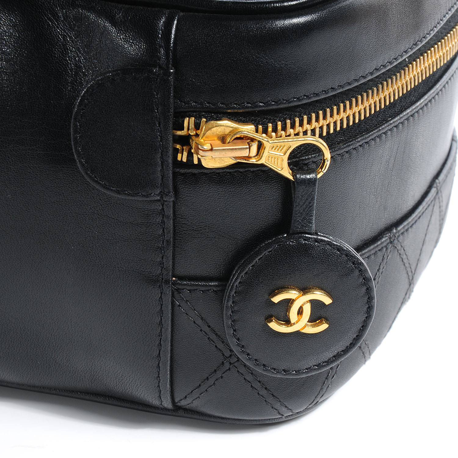 CHANEL Lambskin Vanity Cosmetic Bag Black 60129 | FASHIONPHILE