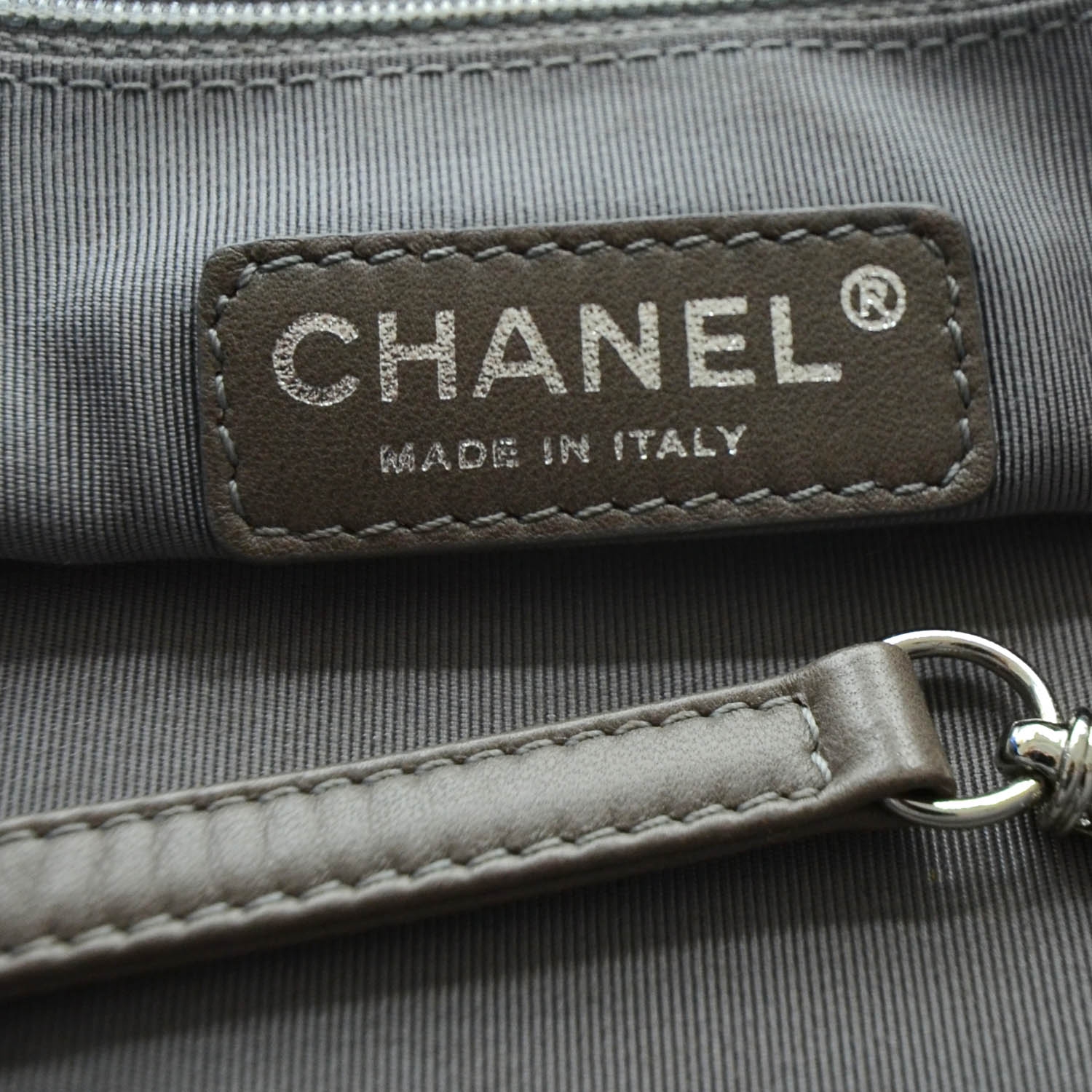 blue chanel bag gold chain